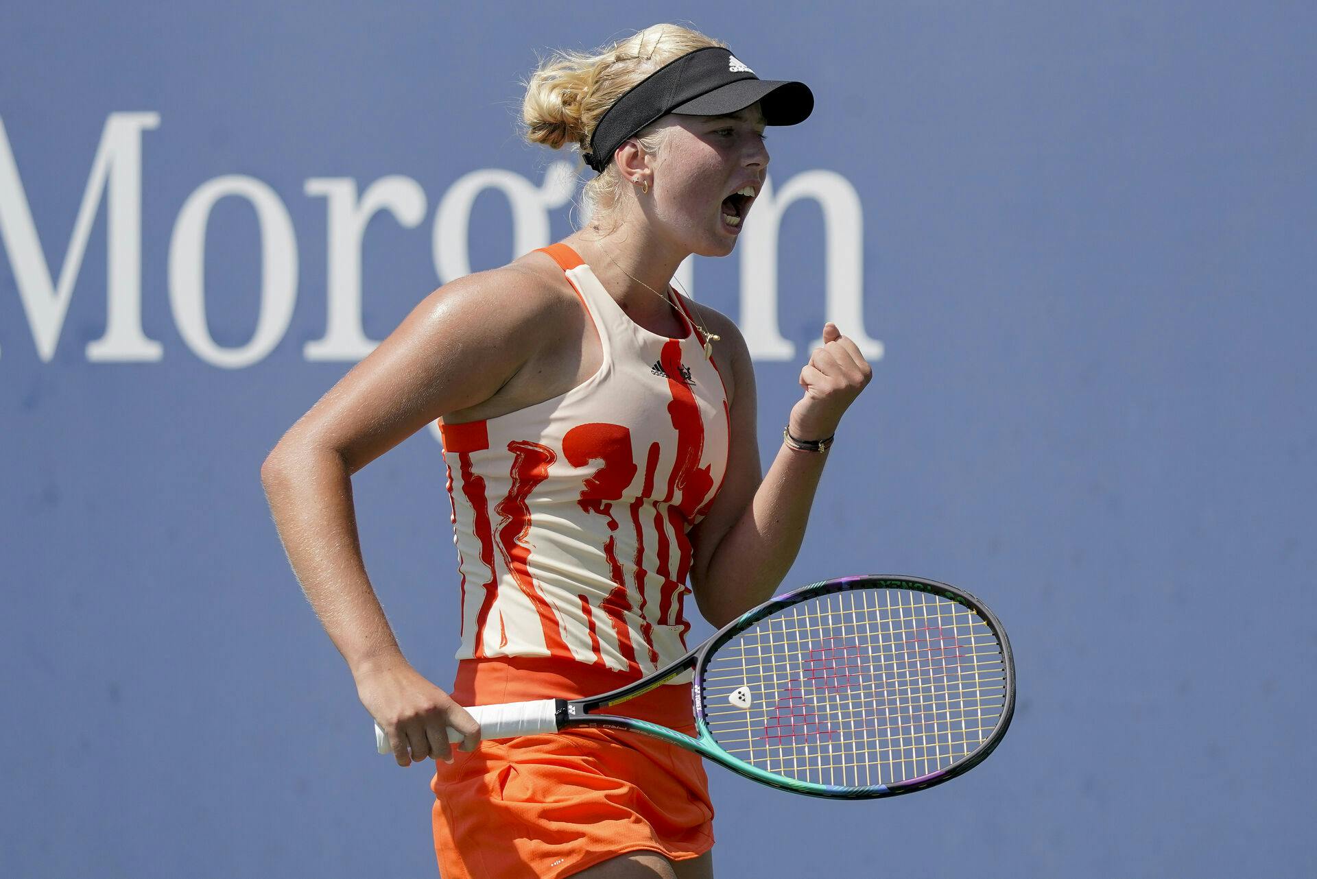 Clara Tauson er en kamp fra at kvalificere sig til sin første Grand Slam-deltagelse i ni måneder.