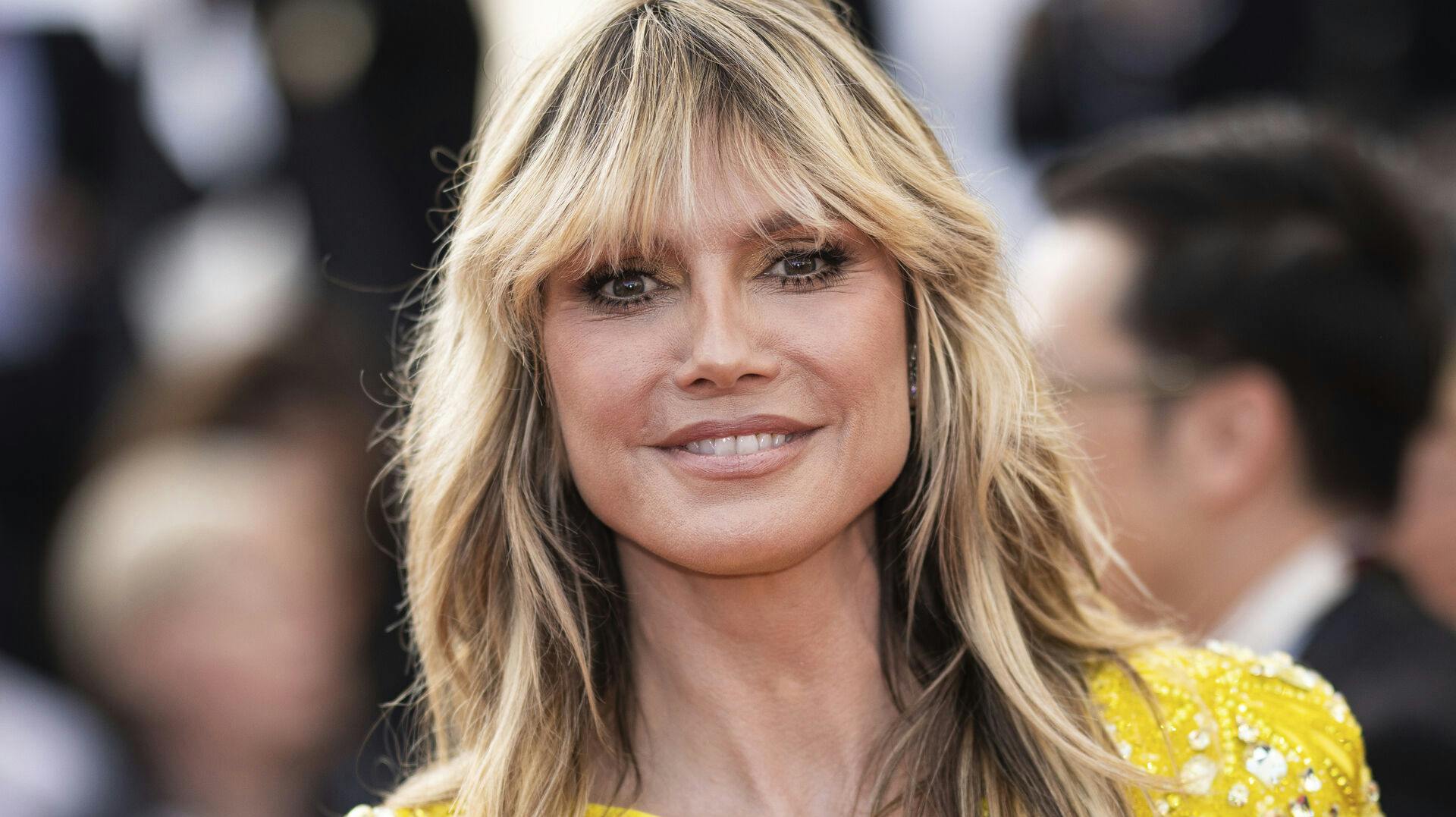 Heidi Klum har smidt tøjet på Instagram.
