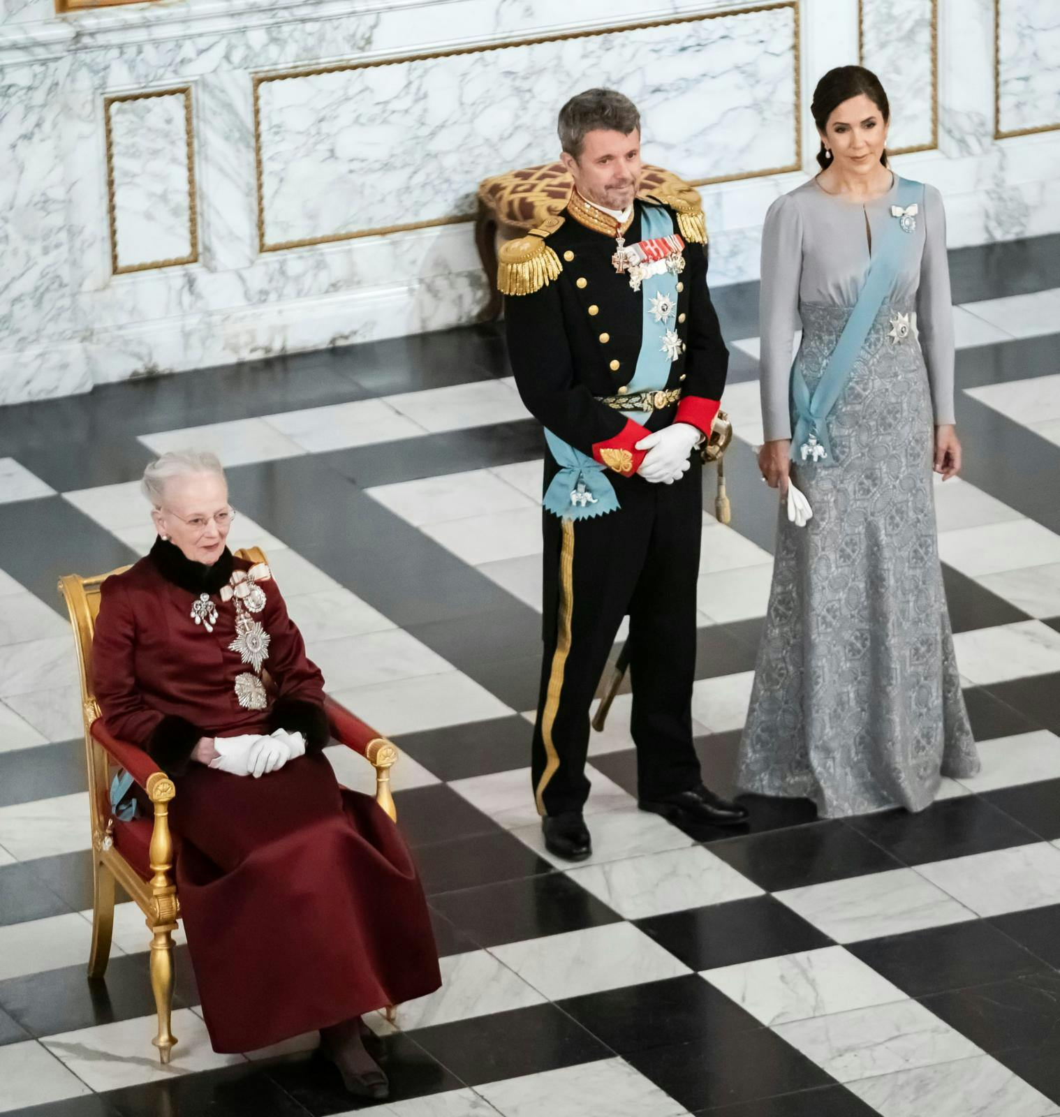 Dronning Margrethe, kronprins Frederik og kronprinsesse Mary