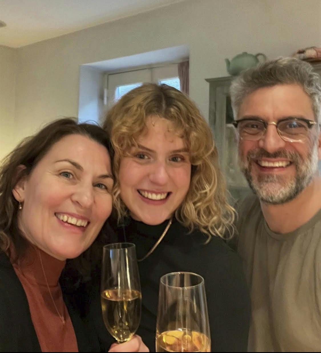 Kaya Brüel, Asta og Kenneth Kainz