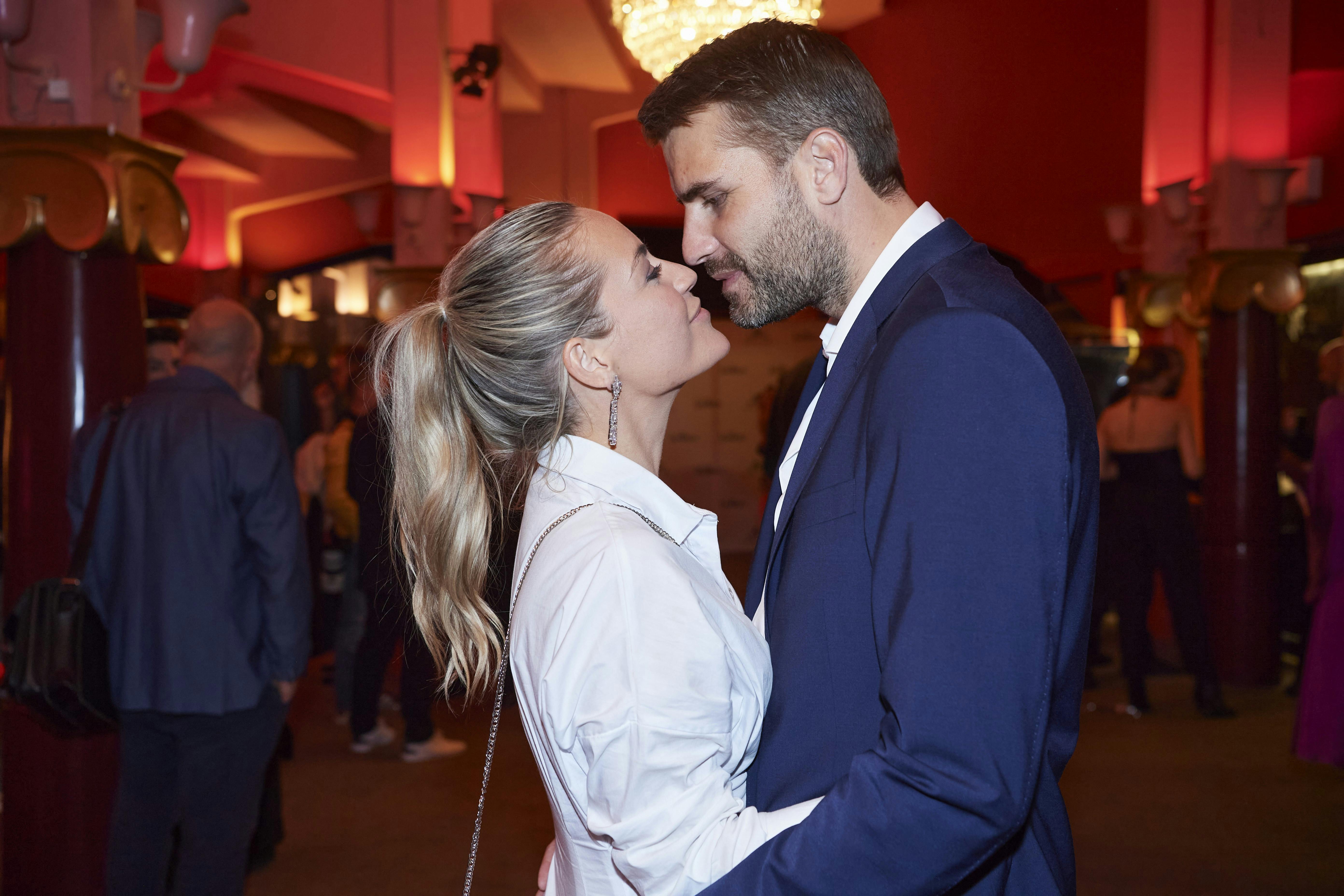 I september var Mikkel Skelskov igen inde i varmen. I december var han ude. Og nu tyder noget på, at han er tilbage i varmen.