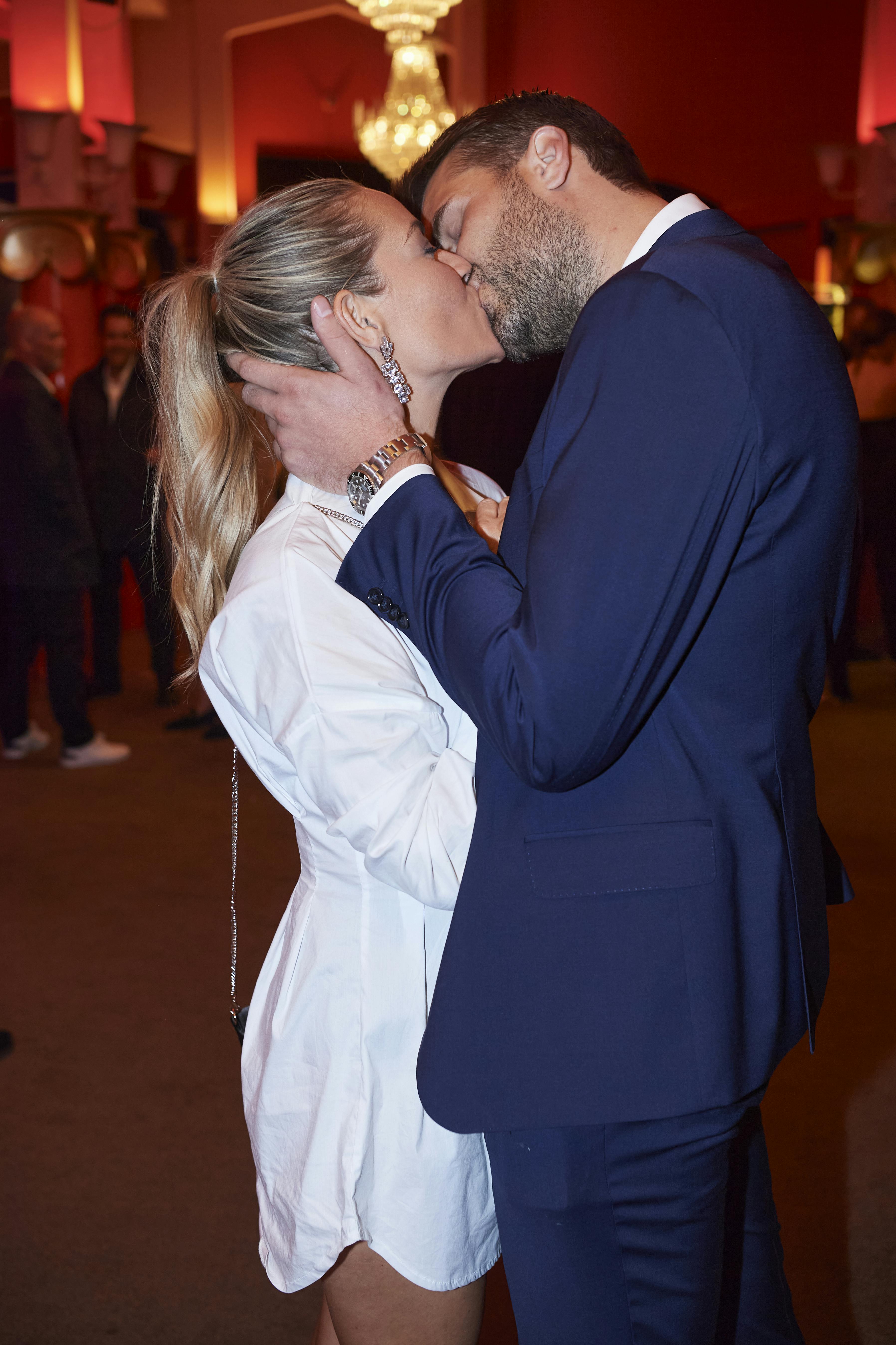 I september var Mikkel Skelskov igen inde i varmen. I december var han ude. Og nu tyder noget på, at han er tilbage i varmen.