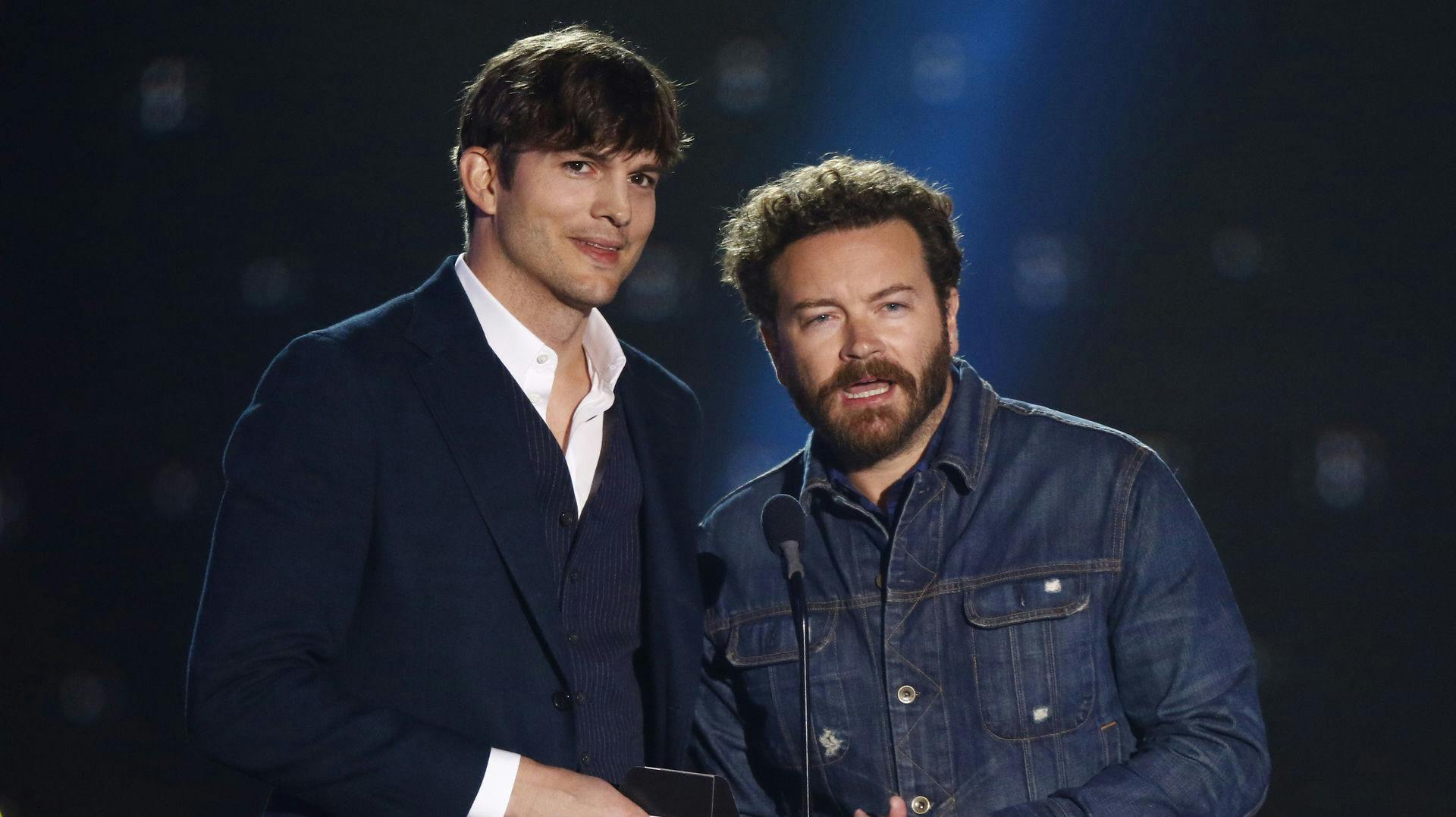Danny Masterson (højre) er kendt fra "That '70 Show", hvor han spillede over for Ashton Kutcher.