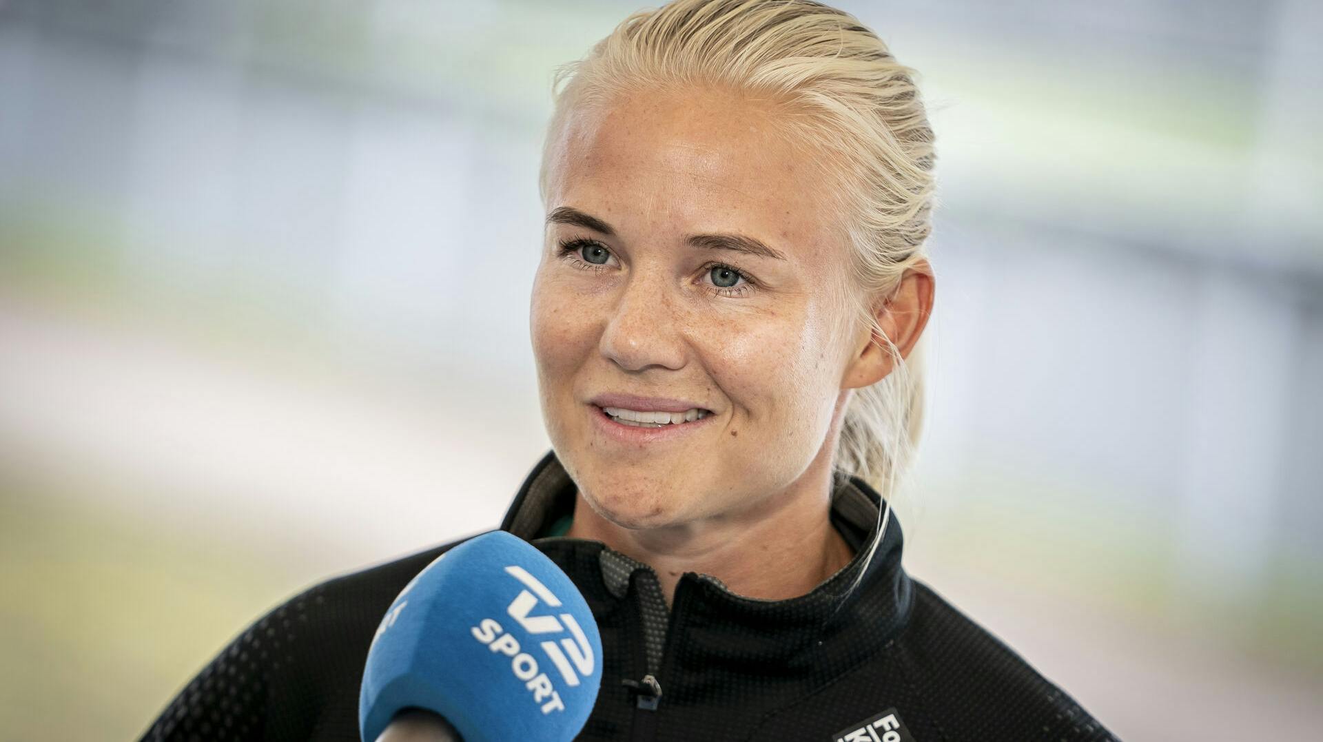Pernille Harder flytter til Tyskland, hvor hun skal spille for Bayern München. 