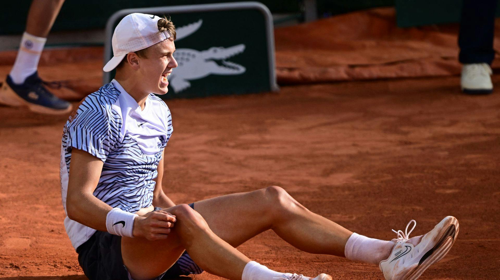 Holger Runes modstander Gael Monfils trækker sig fra deres French Open-kamp.