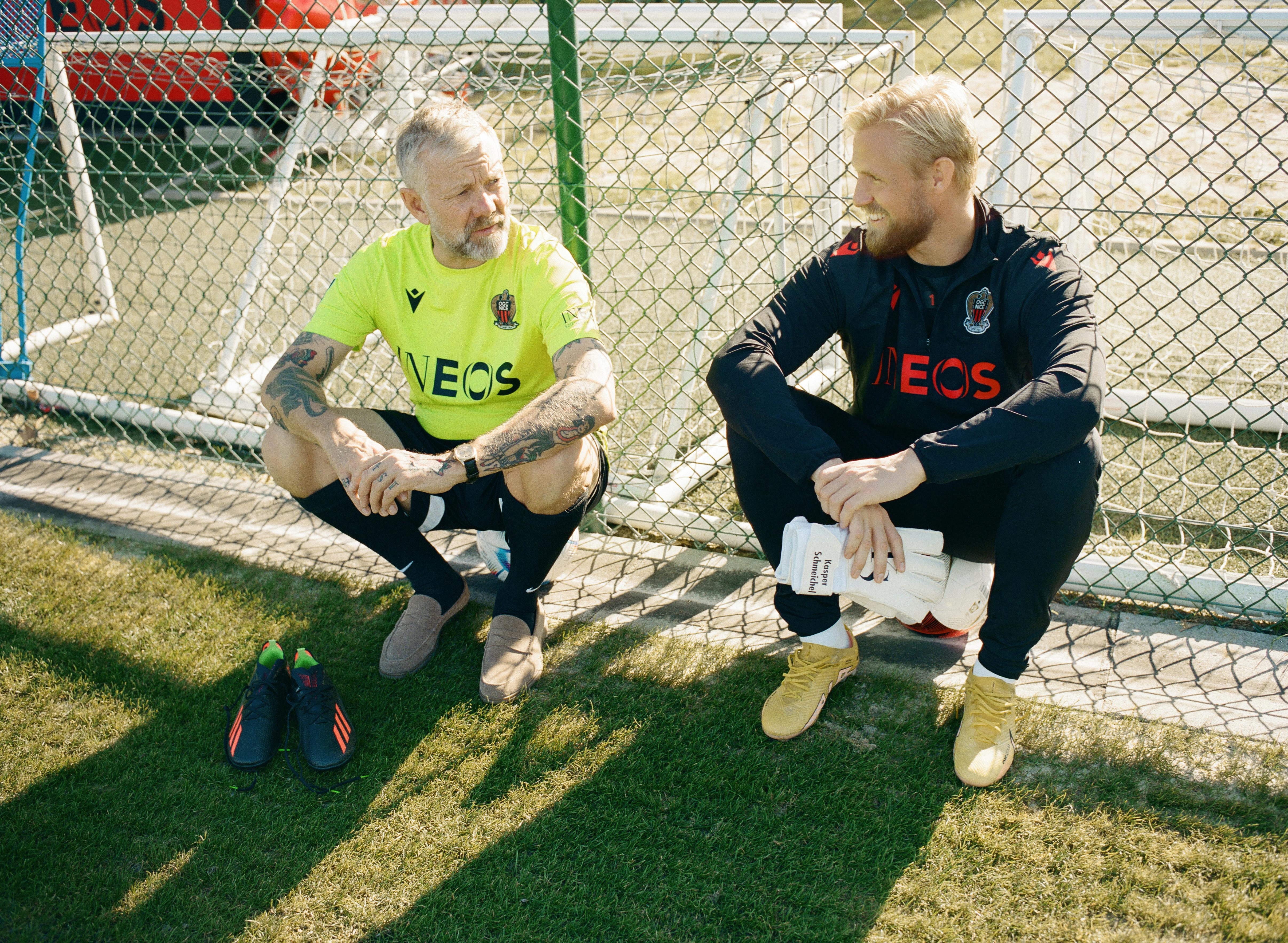 Det er ikke kun Kasper Schmeichel, der fortæller i "All Exclusive". Hans hustru Stine giver åbner også døren ind til privaten.&nbsp;
