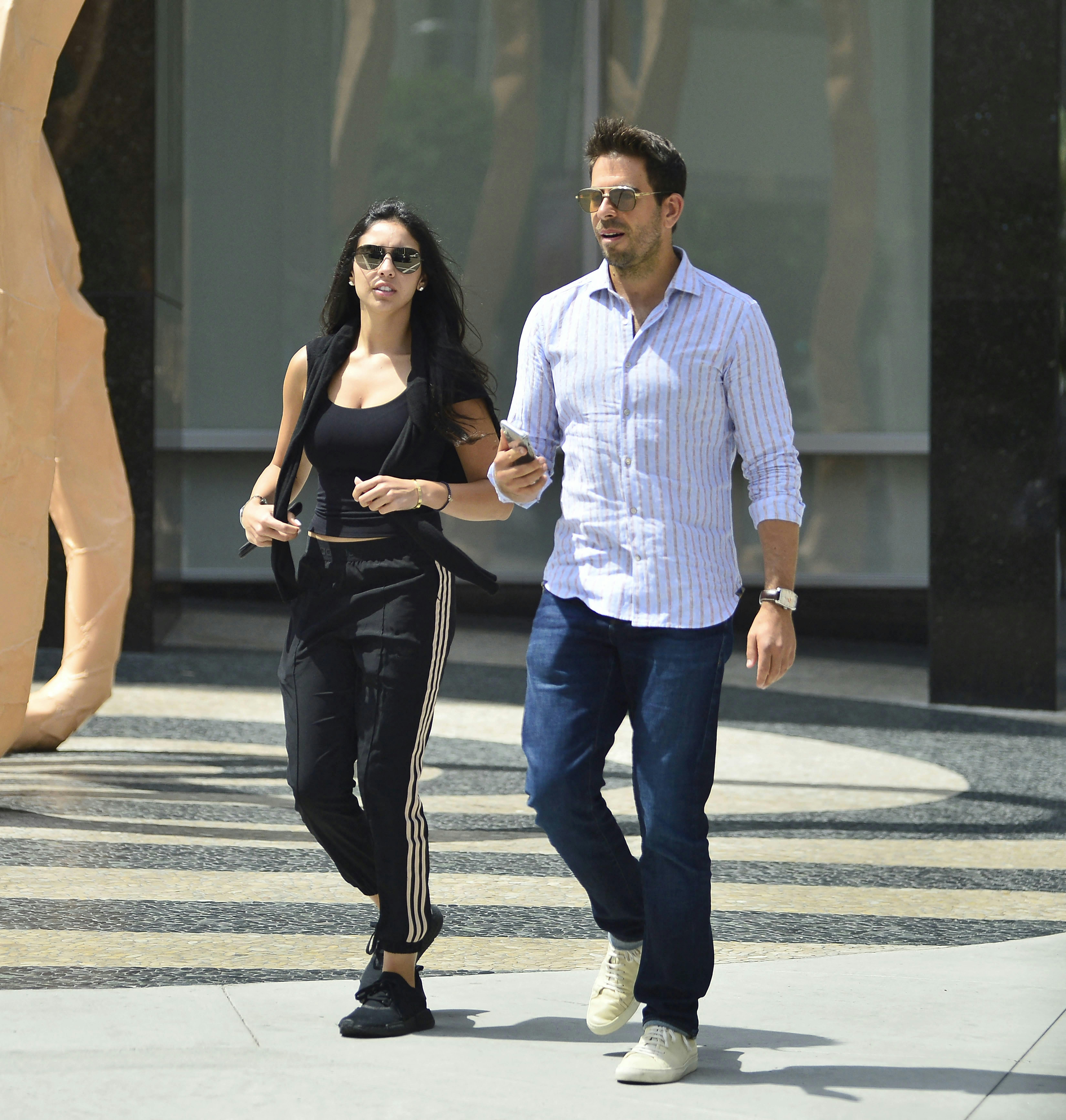 Noor Alfallah med en af sine yngre ekskærester, nemlig filminstruktøren Eli Roth, der "kun" er 24 år ældre end hende.
