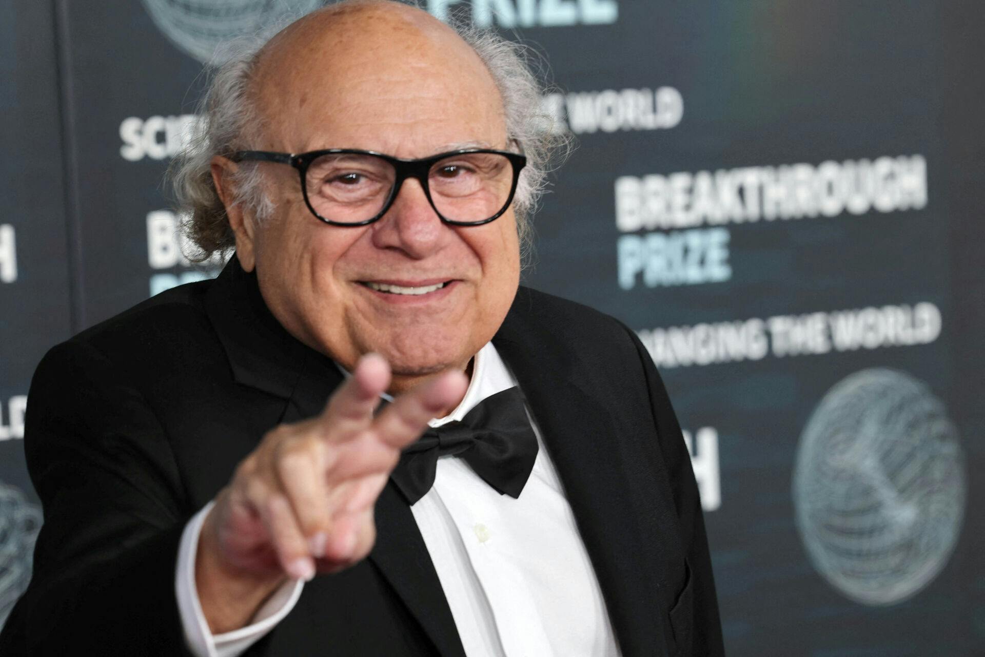 Danny DeVito er åbenbart stadig en gift mand.