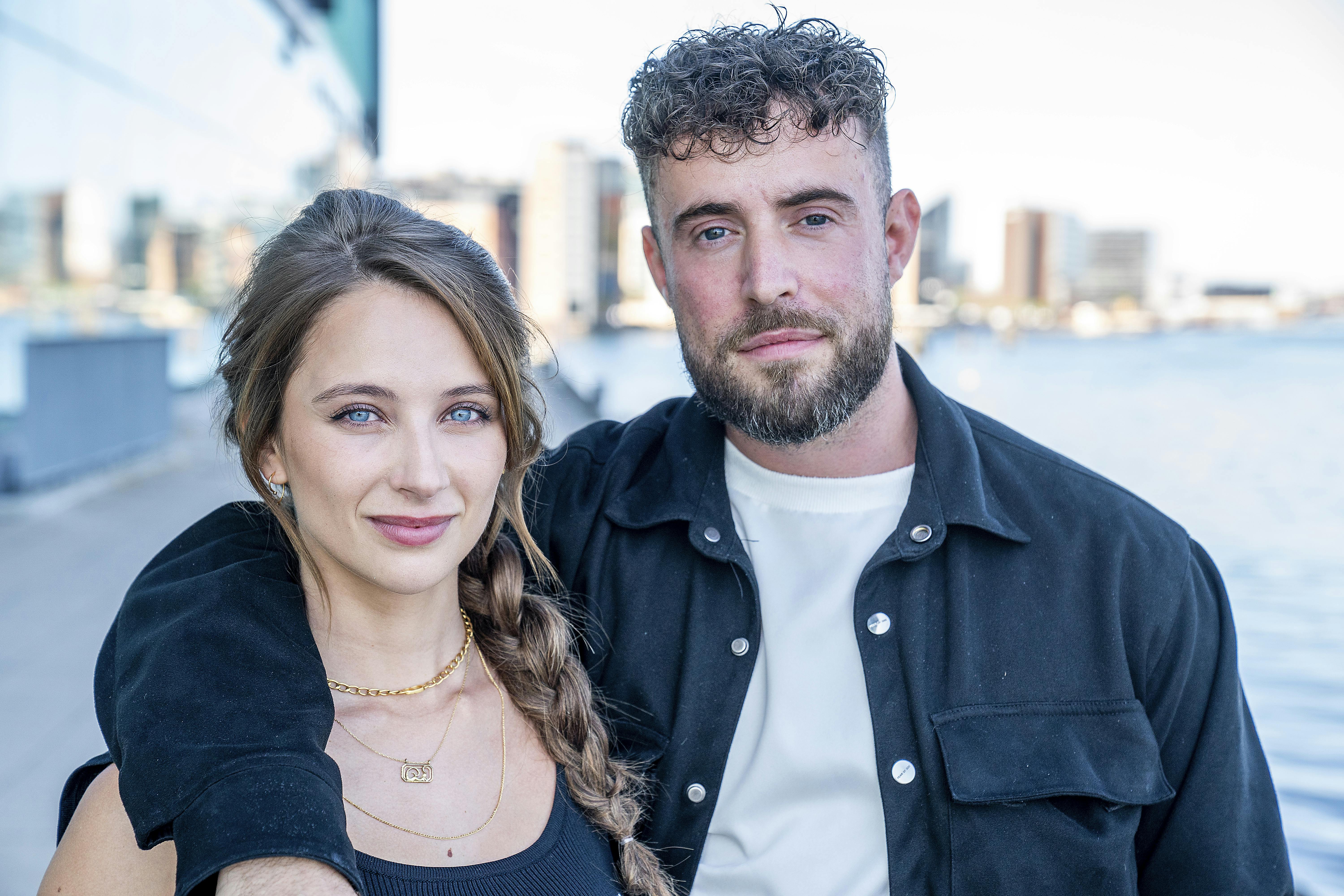 Mikkel "Mik" Christensen og Nikita Klæstrup mødte hinanden under optagelserne til den danske version af "FBOY Island". De er sidenhen blevet kærester.