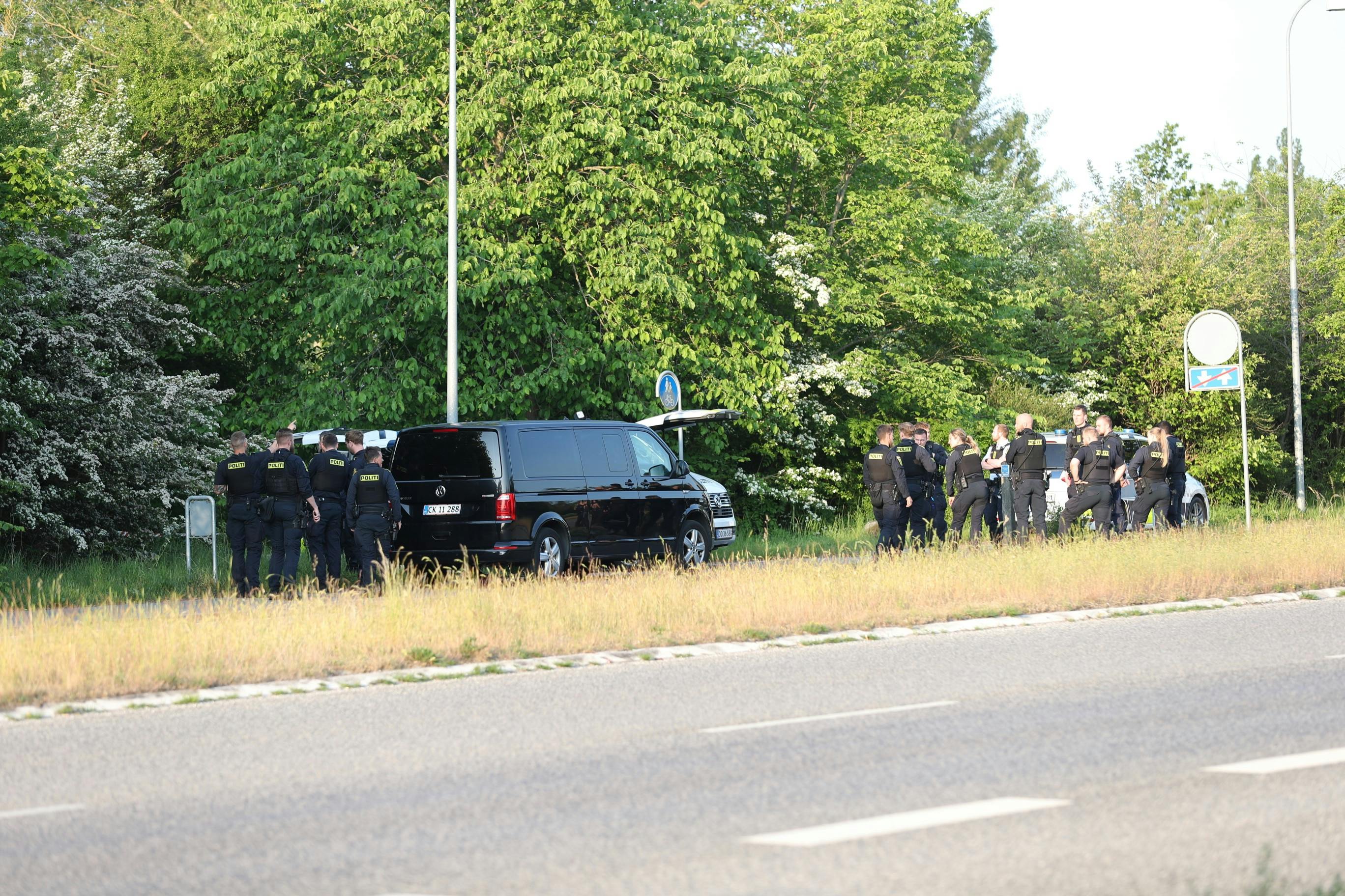 Fire personer er anholdt efter biljagten.