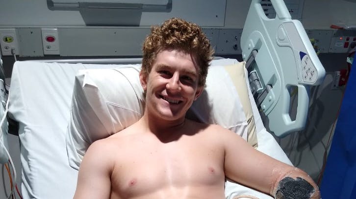 23-årige Henry Dunn mistede sin arm, mens han var backpacker i Australien.&nbsp;