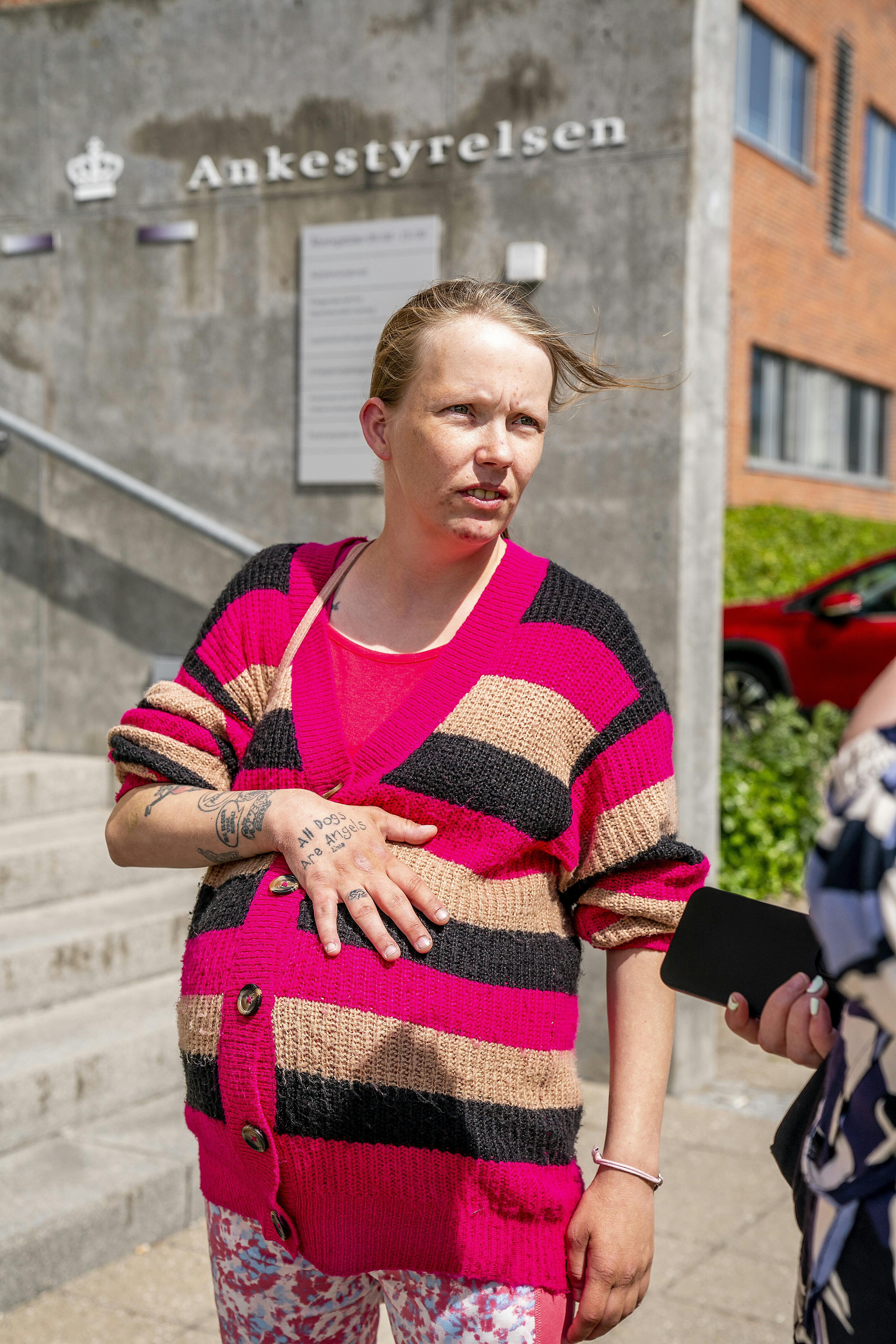 Natascha Linea er klar til endnu en tur i Ankestyrelsen, når hun endnu en gang skal kæmpe for at få sine sønner hjem. Hun slår fast, at sønnerne er blevet hentet i Tyskland ved en fejl, da der ikke var akut anbringelsesgrund. 