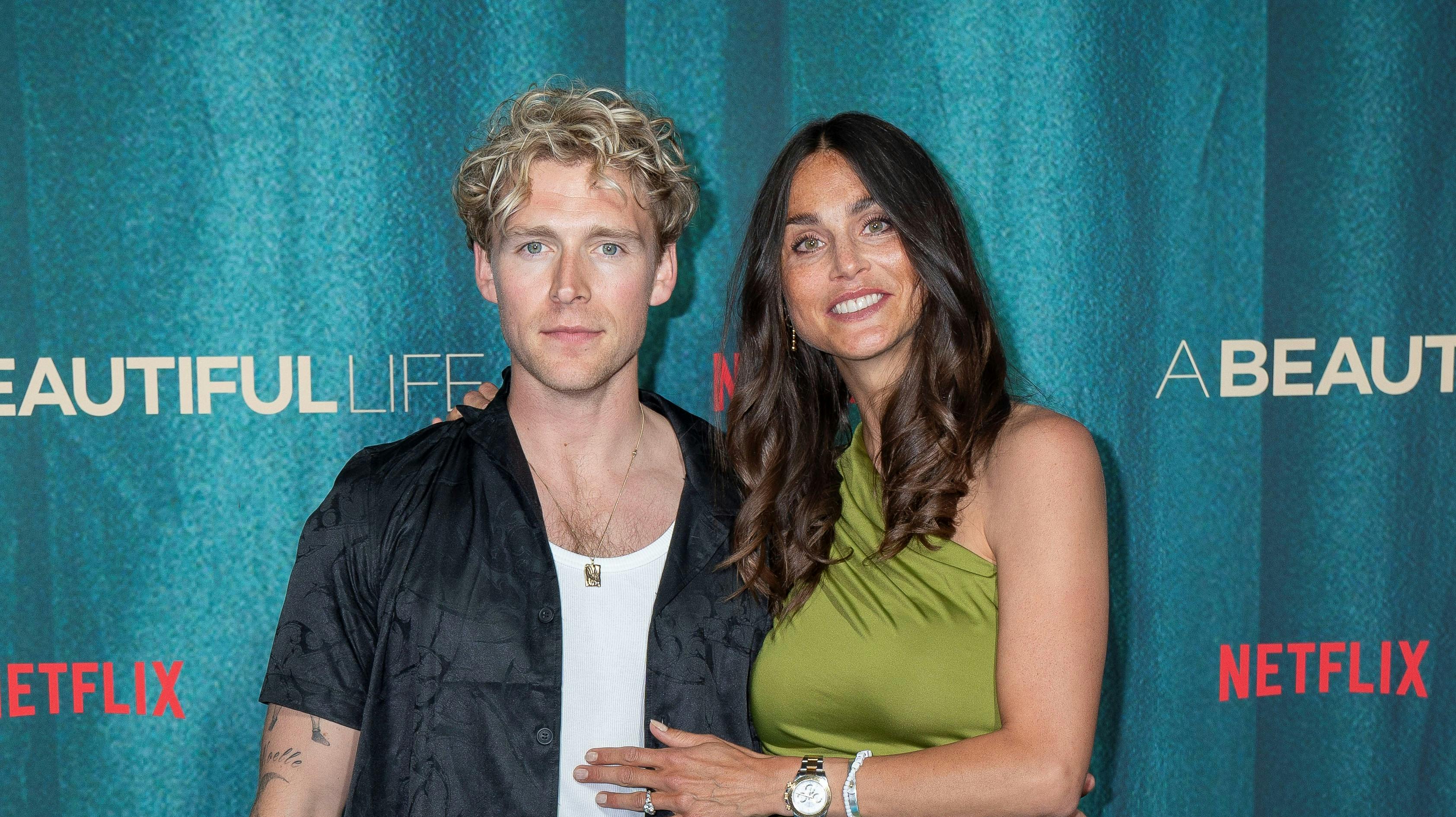 Christopher sammen med hustruen Cecilie Haugaard til premiere på "A Beautiful Life".