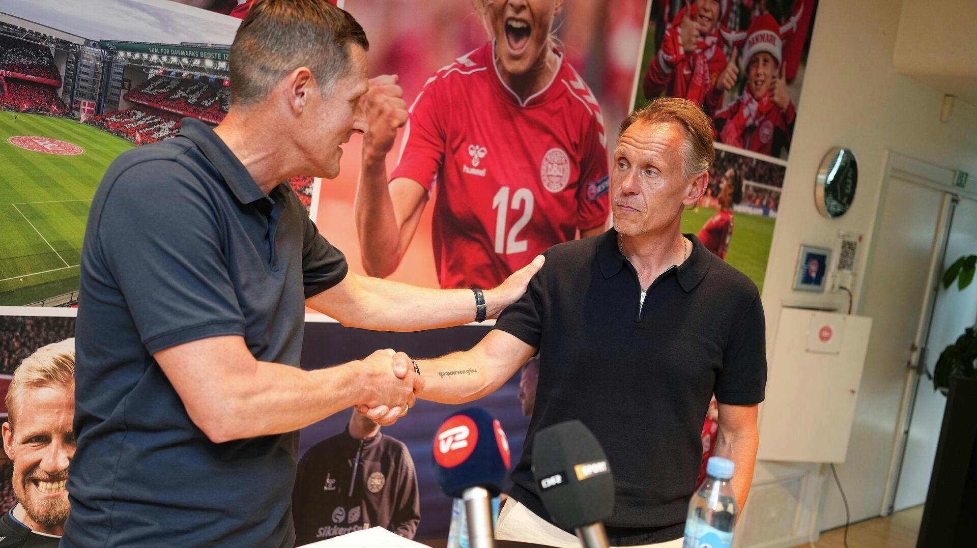 Svenskeren Andrée Jeglertz bliver ny landstræner for Danmarks kvindelige fodboldlandshold.