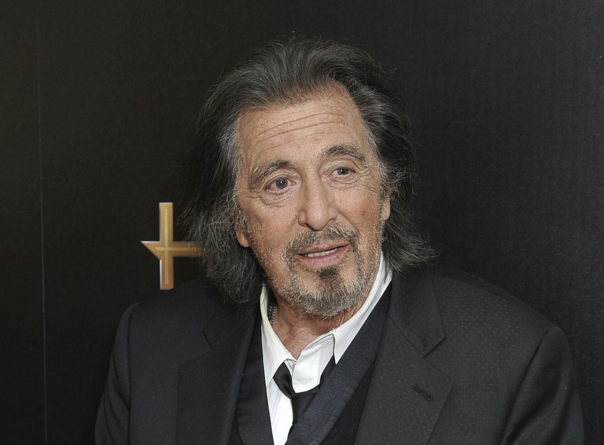 Al Pacino sætter endelig ord på nyheden om, at han skal være far igen som 83-årig.