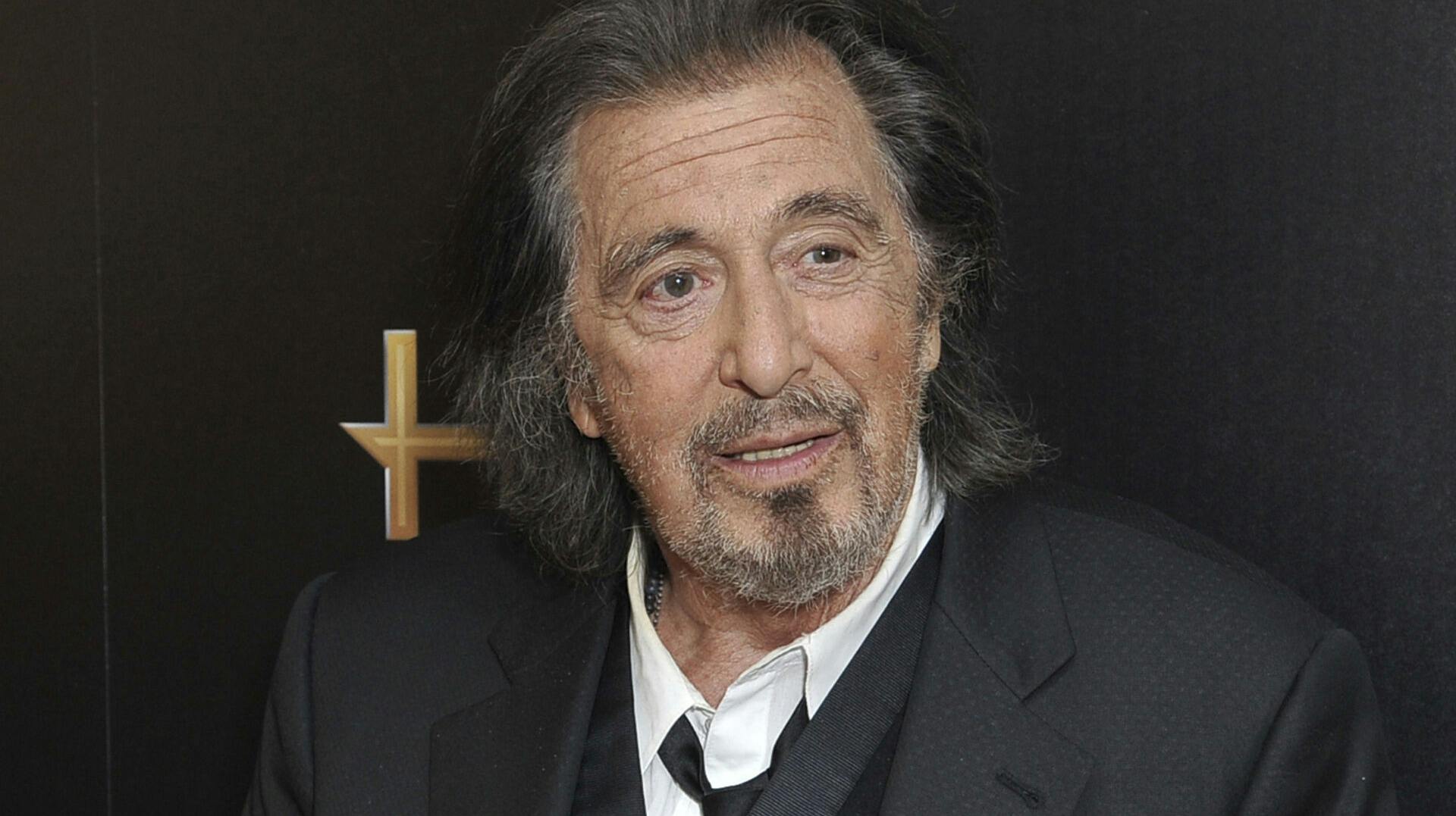 Al Pacino sætter endelig ord på nyheden om, at han skal være far igen som 83-årig.