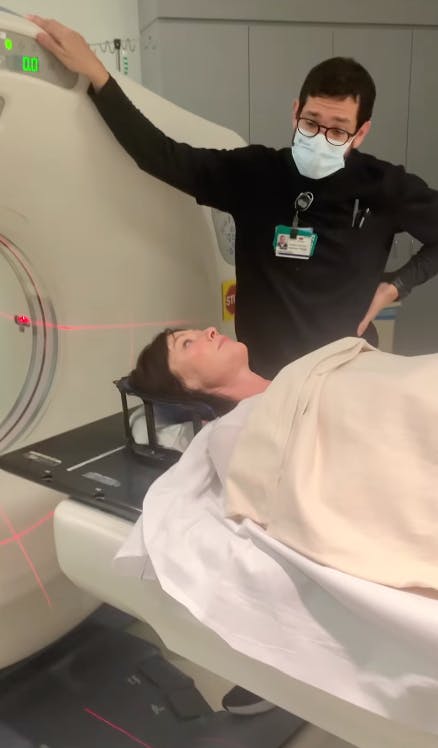 Shannen Doherty afslører, at hendes kræft har spredt sig til hendes hjerne. 