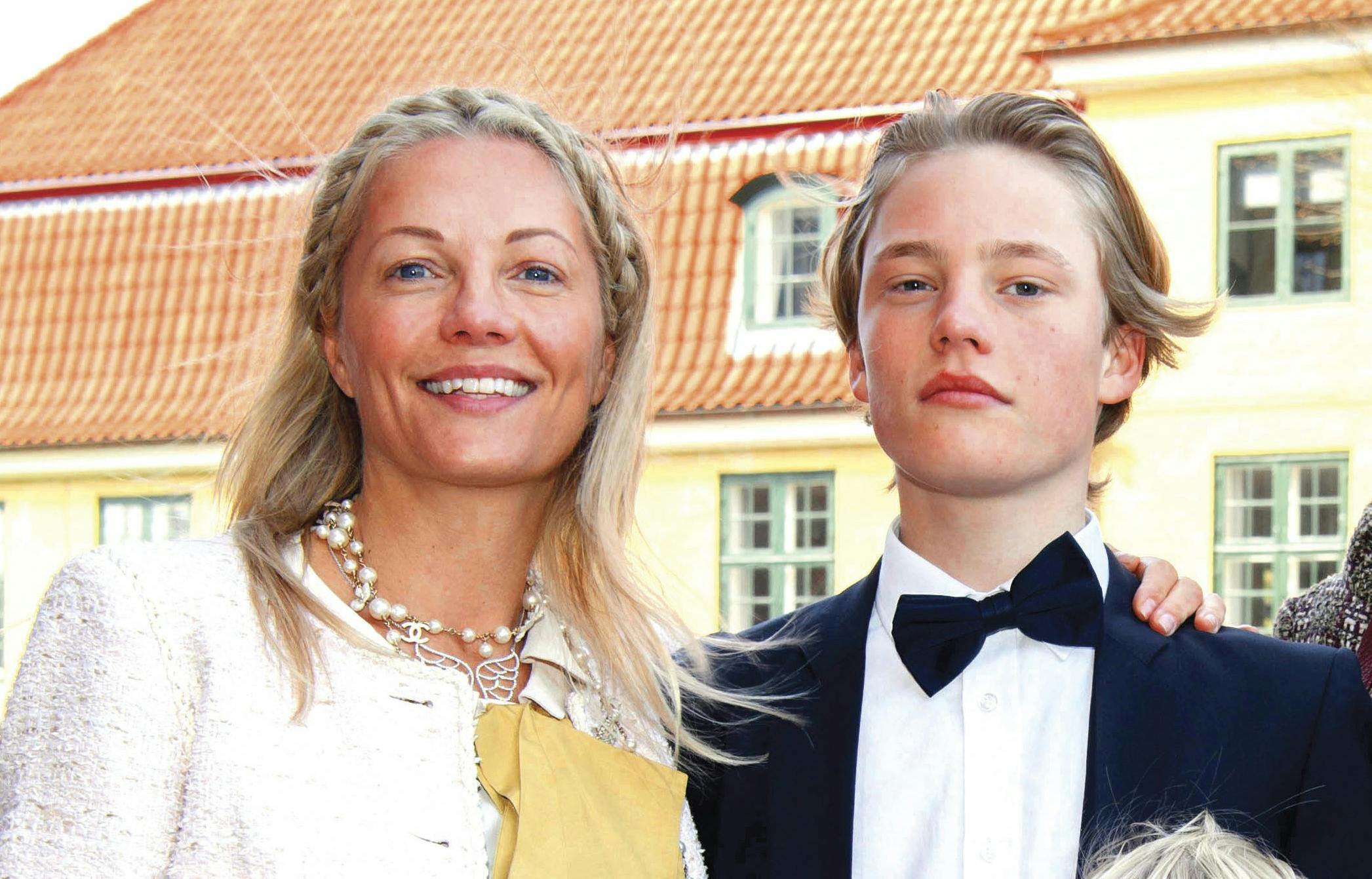 Her er Caroline Fleming fotograferet med sønnen Alexander tilbage i 2018.&nbsp;
