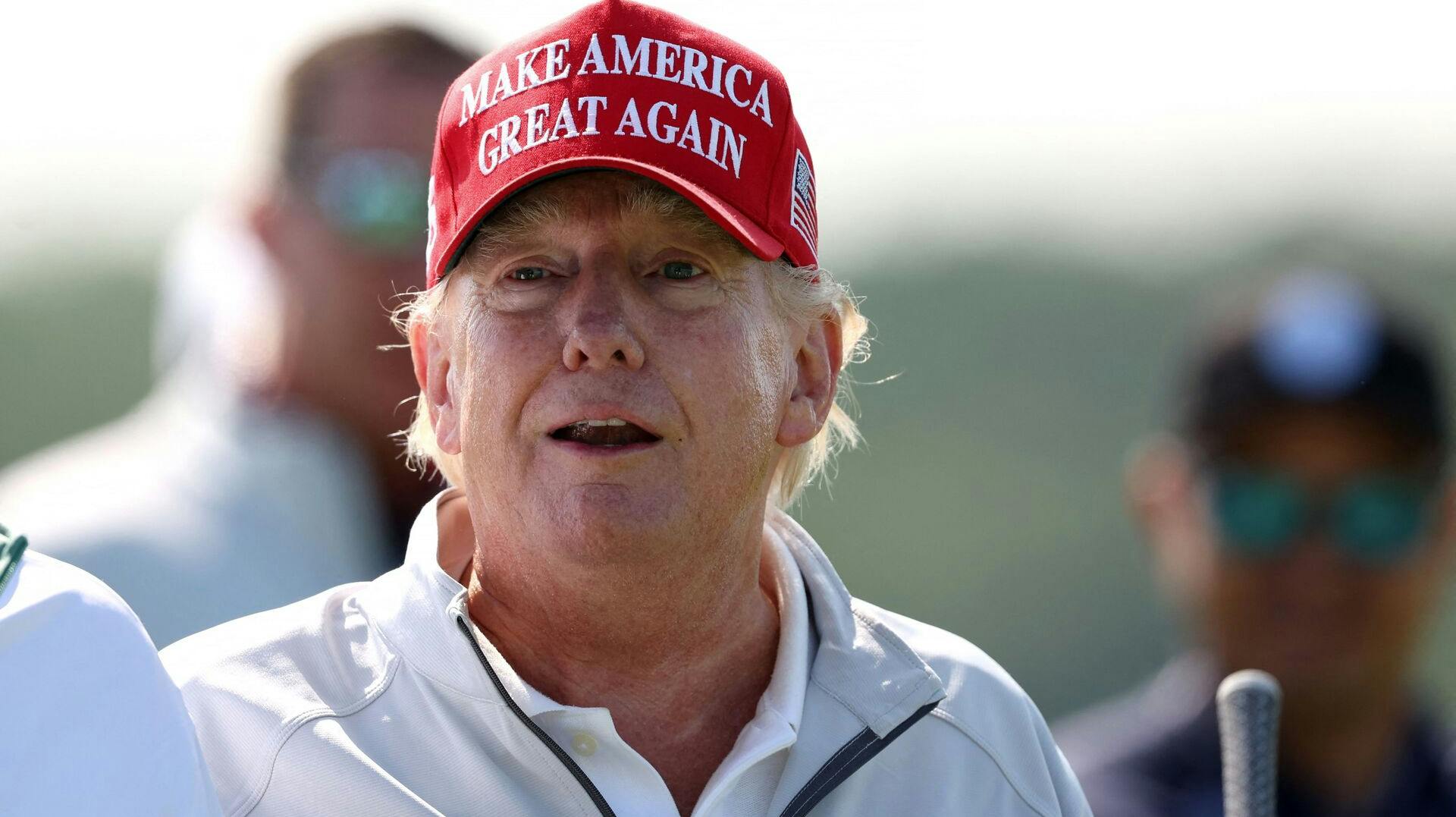 Donald Trump står over for 37 anklagepunkter. 