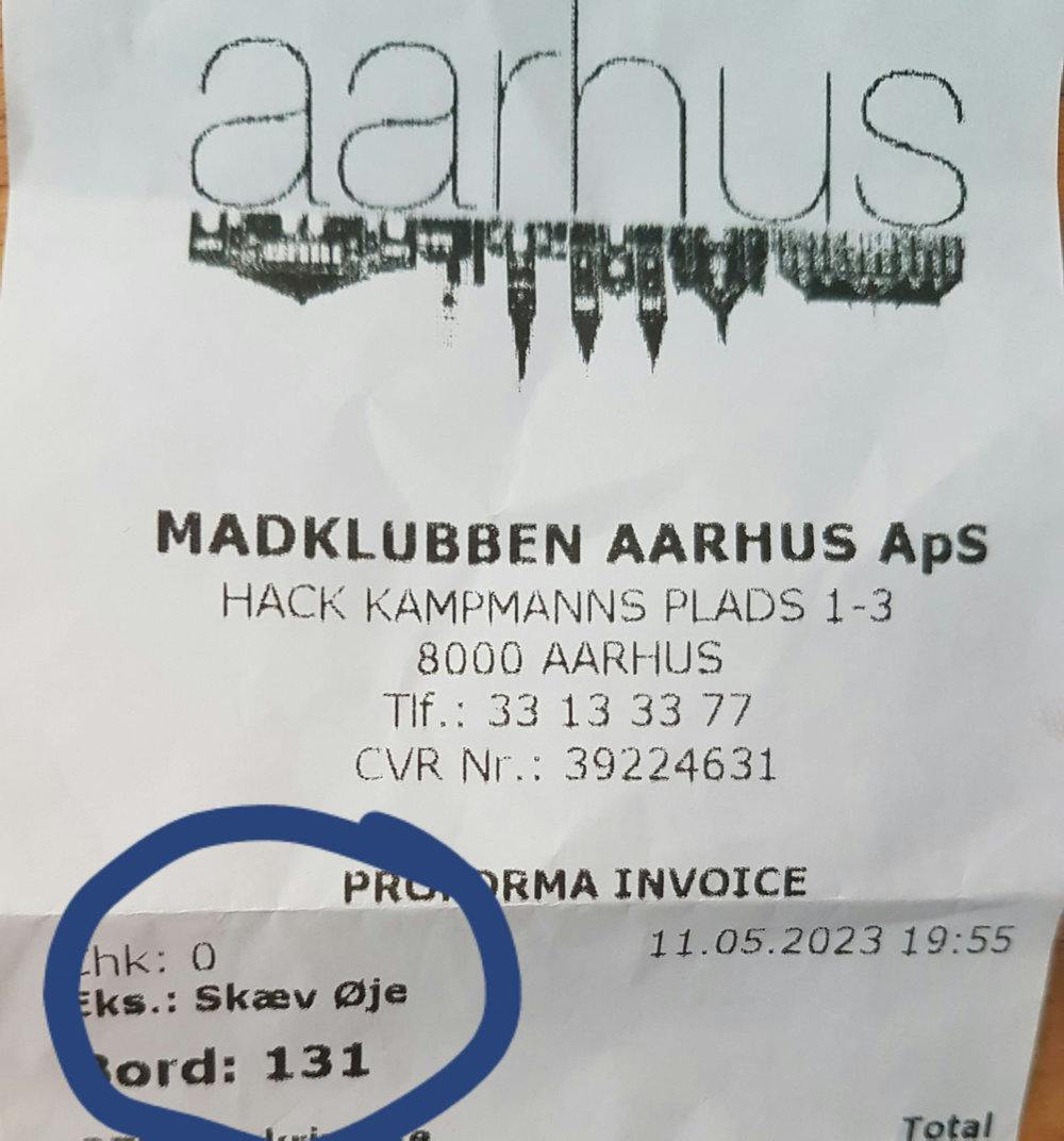 Sådan stod der på kvitteringen fra Madklubben Aarhus, hvilket har fået gæsten op i det røde felt.
