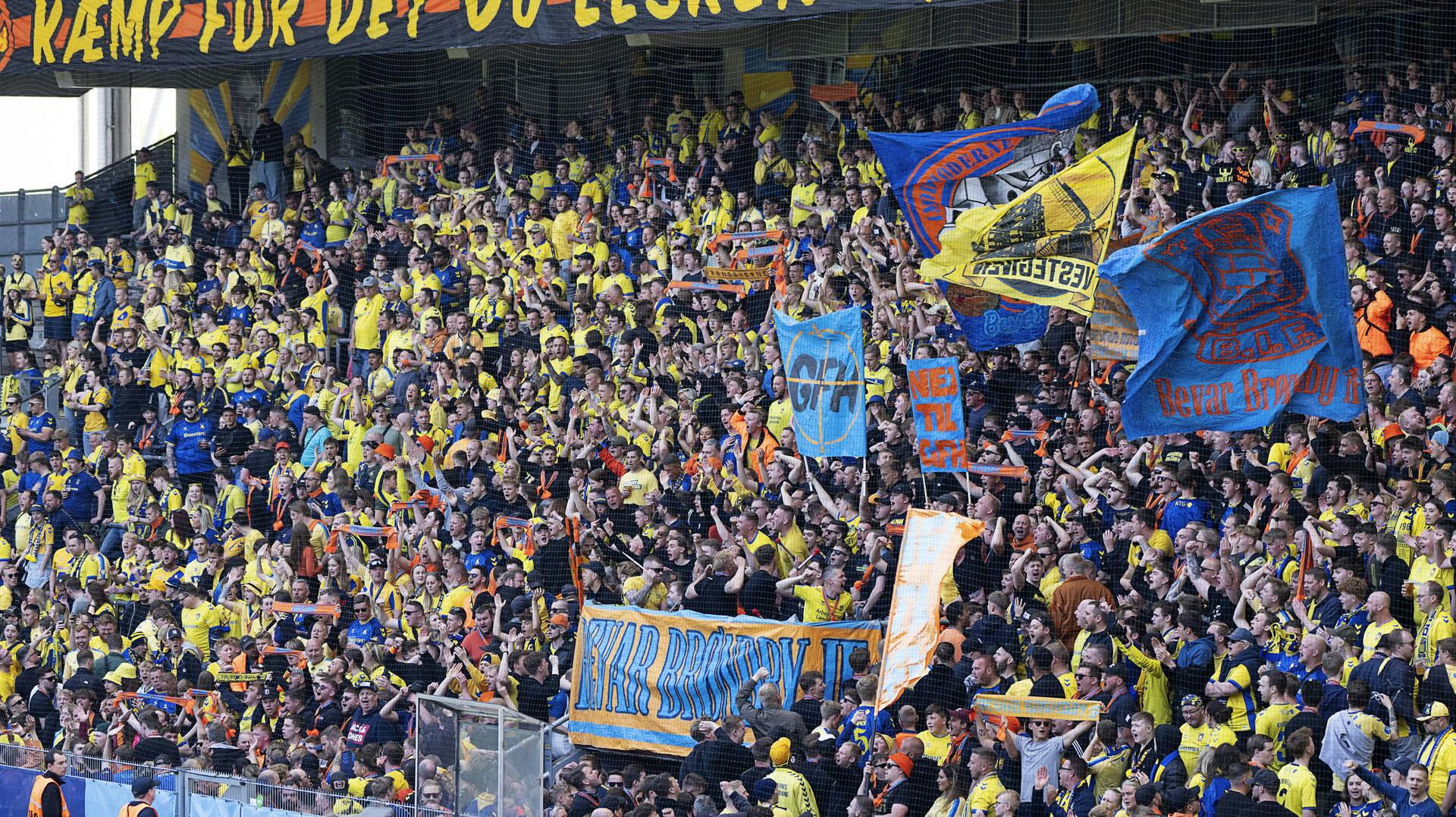 Brøndbys fans er meget dedikerede. Og de finder sig ikke hvad som helst. Slet ikke fra deres egen klub.