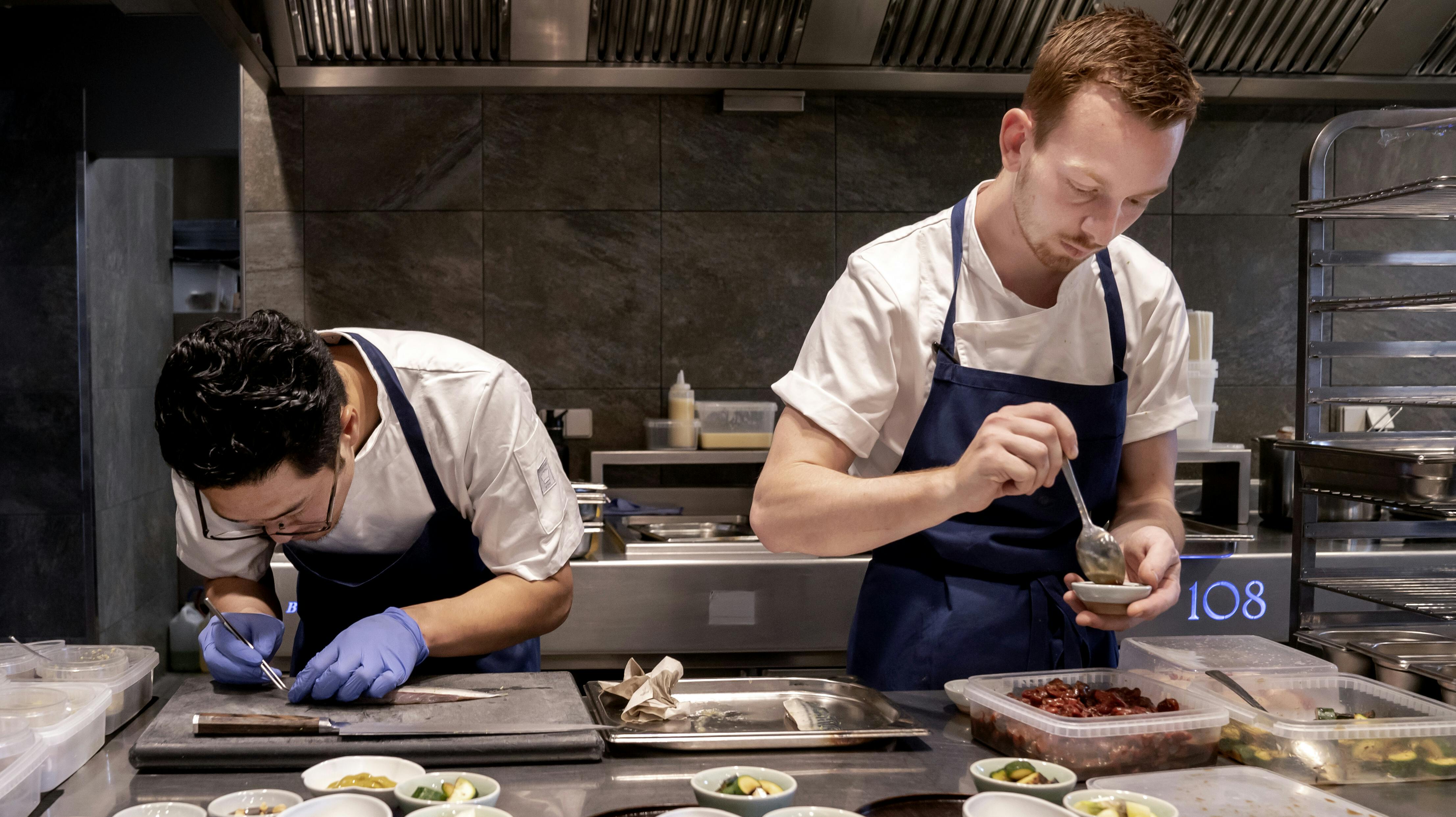 Sidste år modtog Geranium og Noma som de eneste restauranter i Danmark tre stjerner.