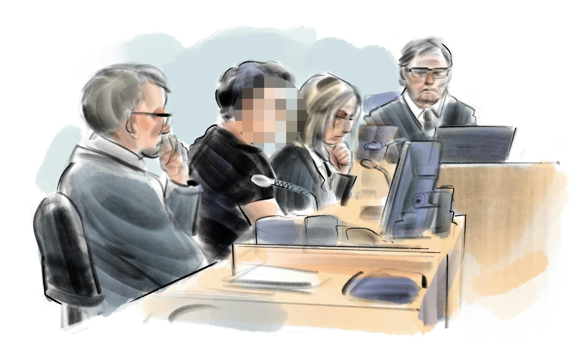 Retstegning af den 37-årige mand (med sort t-shirt), der er tiltalt for at have voldtaget, dræbt og parteret Mia Skadhauge Stevn.