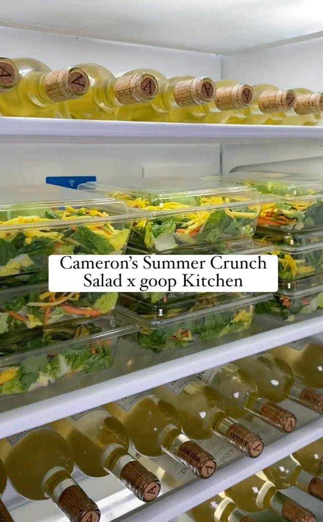 Cameron Diaz' køleskab som forhåbentligt kun tager sig sådan ud, når hun laver Instagram-samarbejder.

