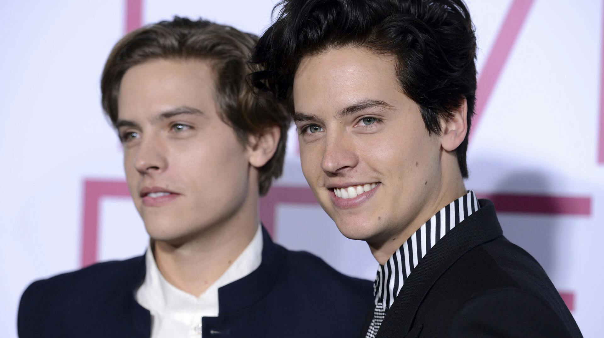 Dylan Sprouse (tv.) og brormand Cole Sprouse. 