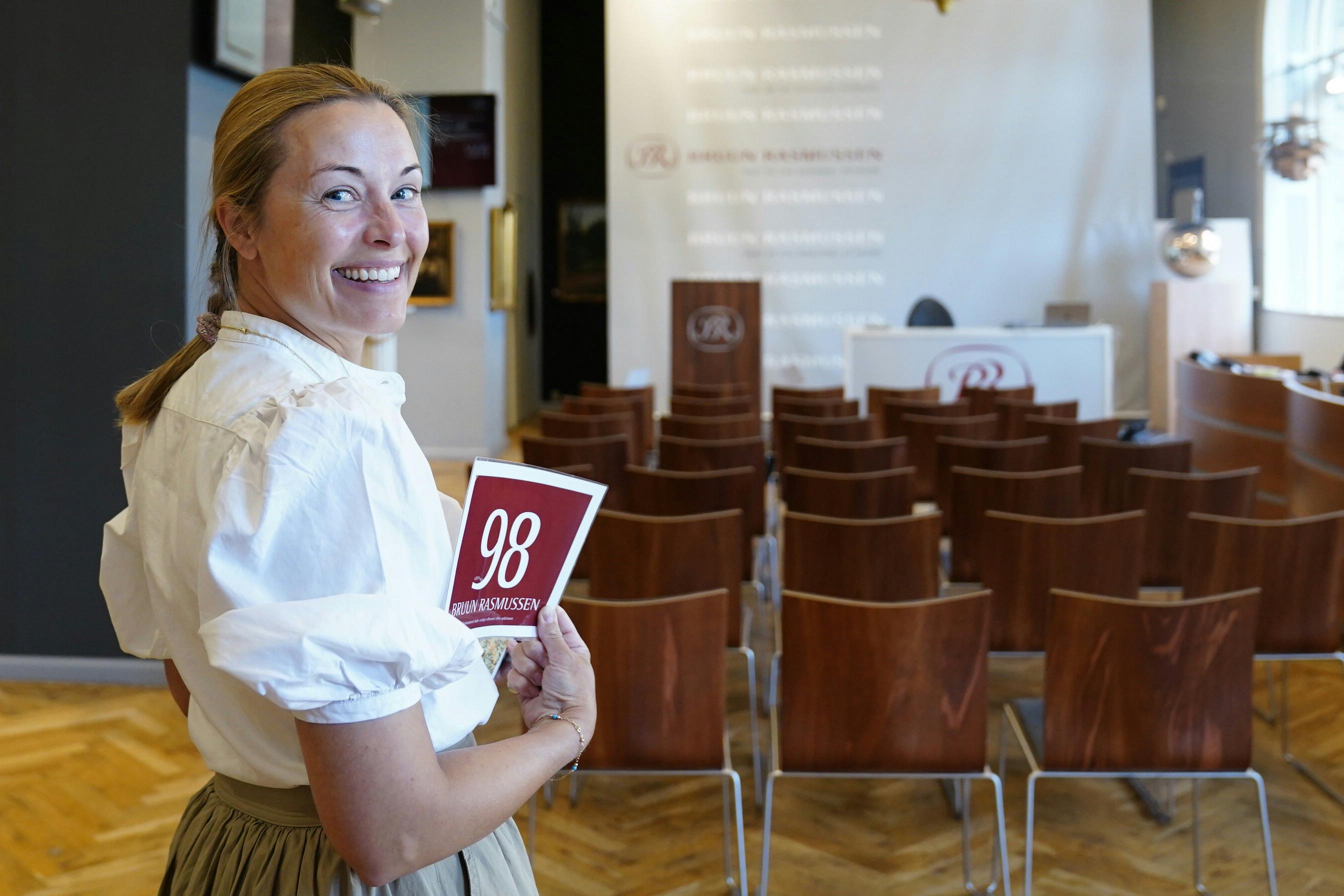 Louise "Duddi" Iuel Albinus fik onsdag sikret skøde og adelspatenter, mens hun måtte se andre familieklenodier fra Valdemars Slot spredt for alle vinde.&nbsp;