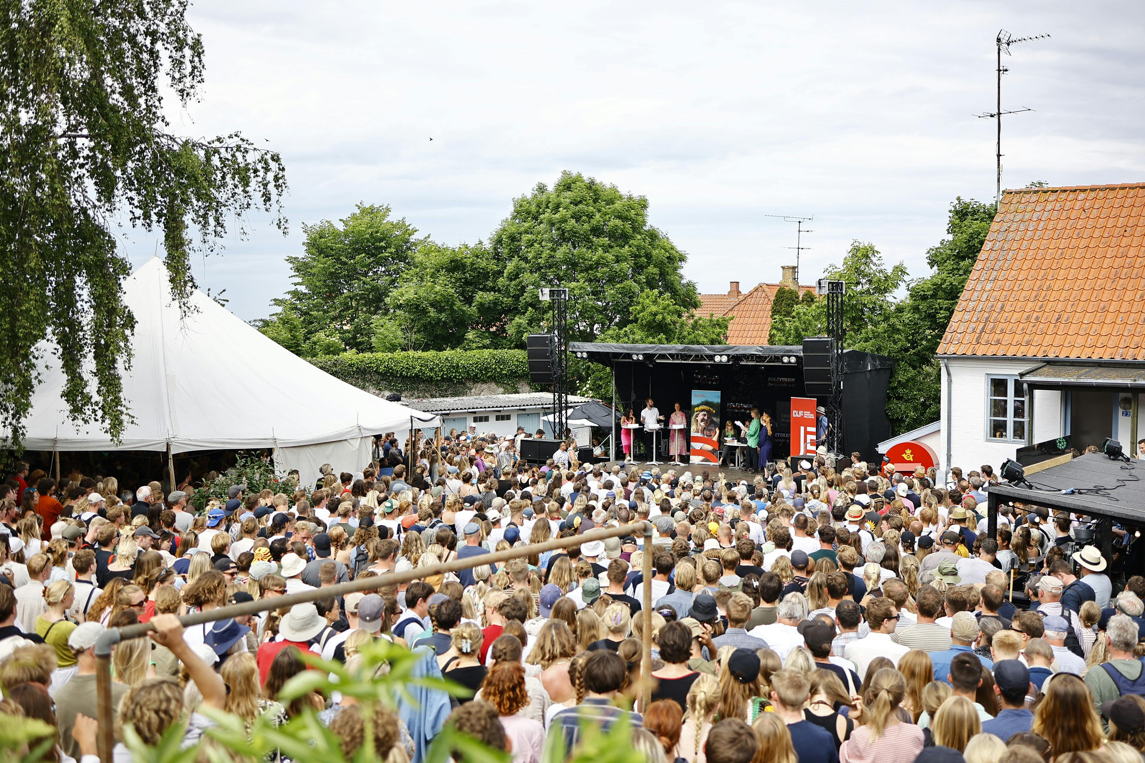Folkemødet – "Politikernes Roskilde Festival" – kører i disse dage for fulde drøn i Allinge på Bornholm.&nbsp;
