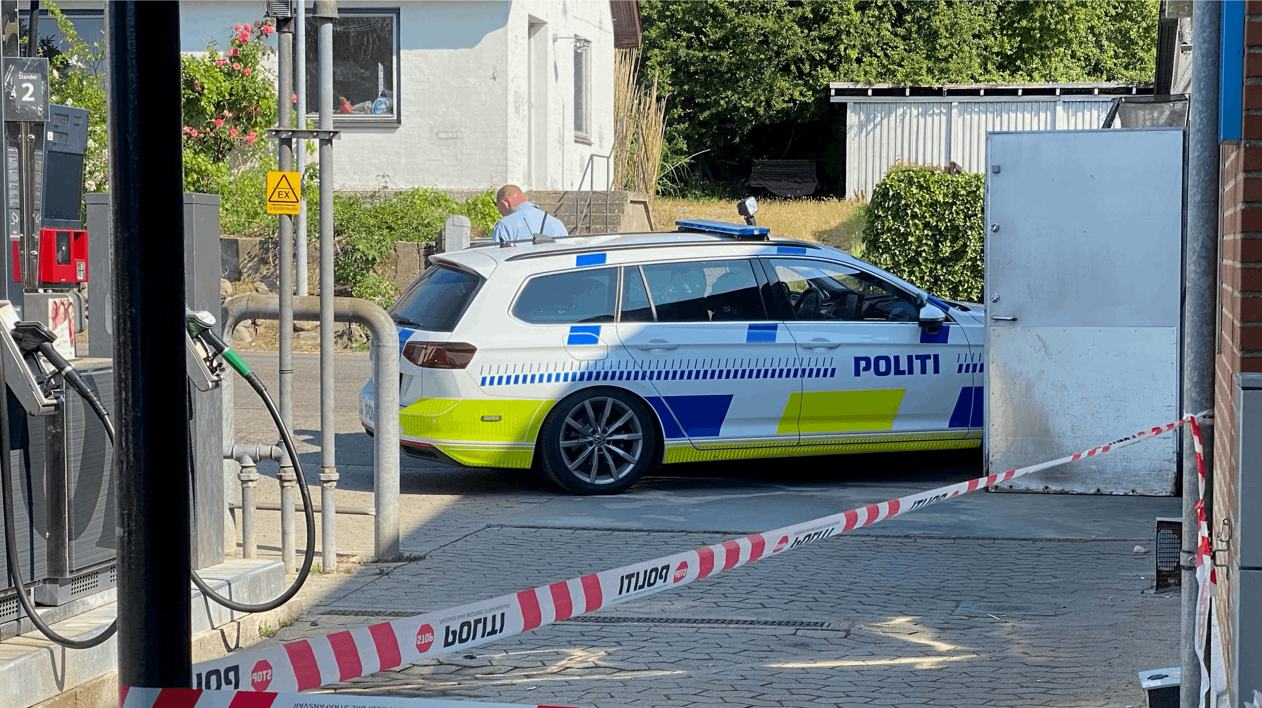 Politiet har været talstærkt tilstede ved Loch Ness øst for Kalundborg, og nu viser det sig, at en 56-årig mand er død. 