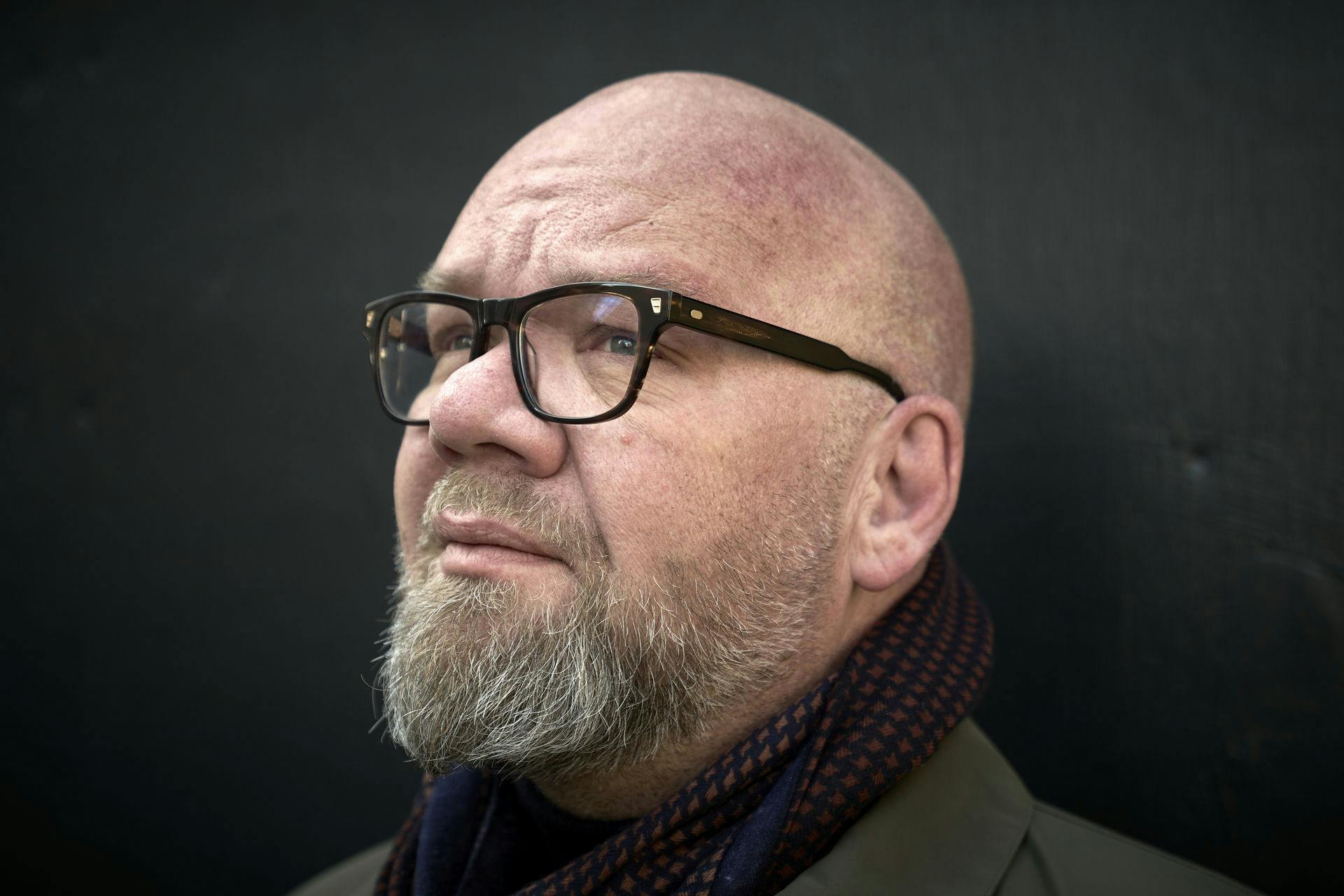Lars Hjortshøj har udgivet bogen "Halvt fuldendt - tanker fra et umage venskab" sammen med sin ven Benjamin Koppel.&nbsp;