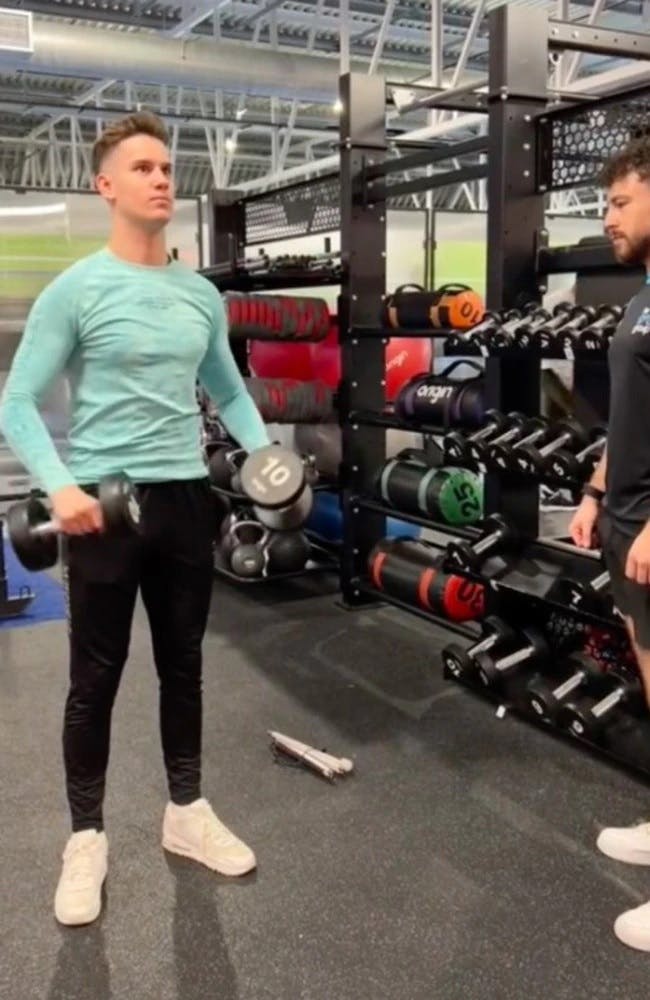 Toby Addison er influencer og deler blandt andet videoer på TikTok om sit liv som blind.