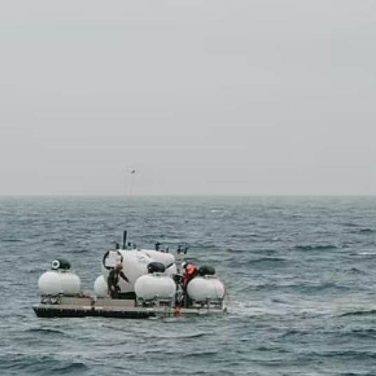 Sådan så det ud søndag, da ubåden dykkede ned. Siden er den ikke blevet set.