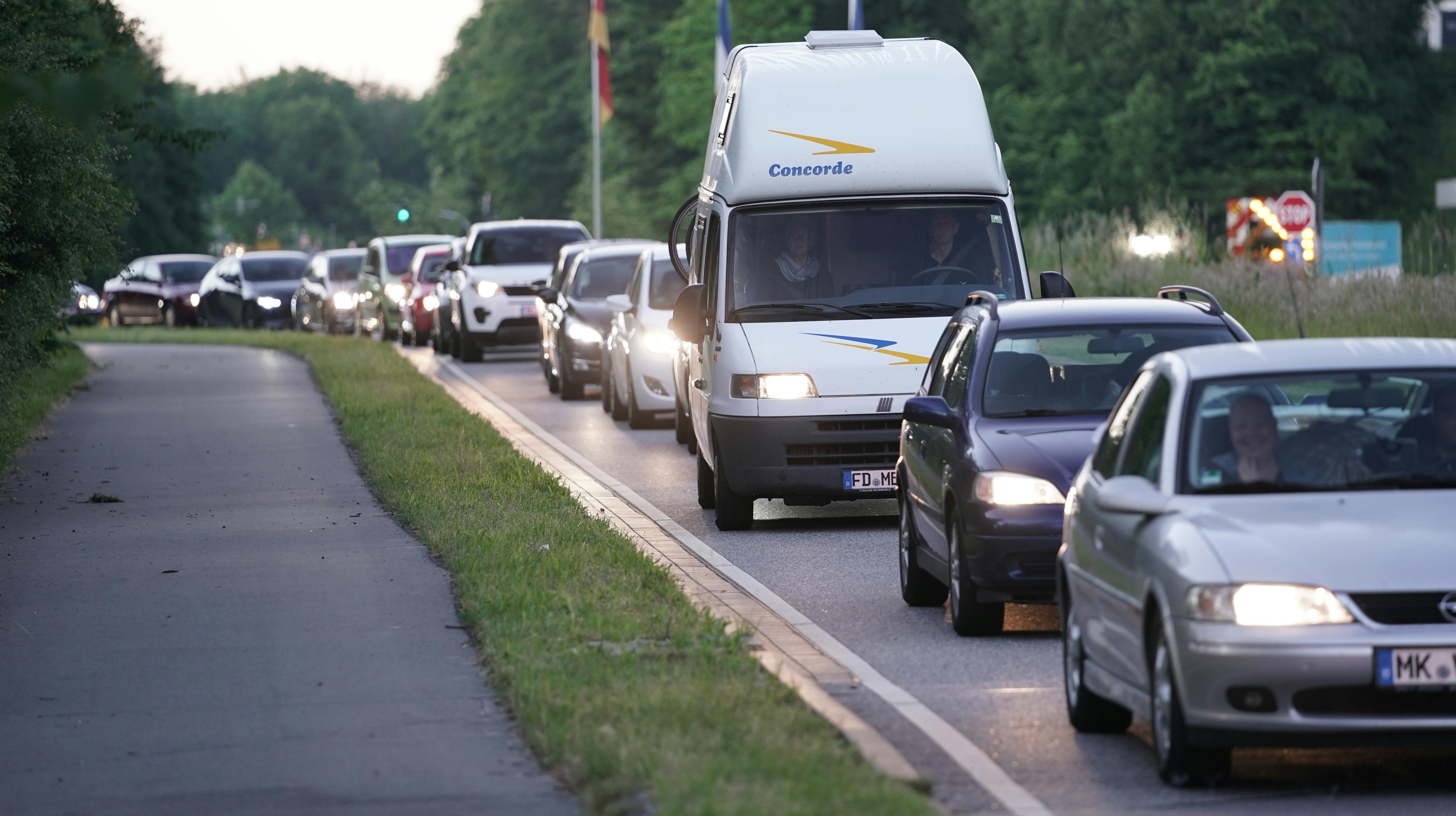 Skolernes sommerferie nærmer sig og mange tager bilen på sommerferie.