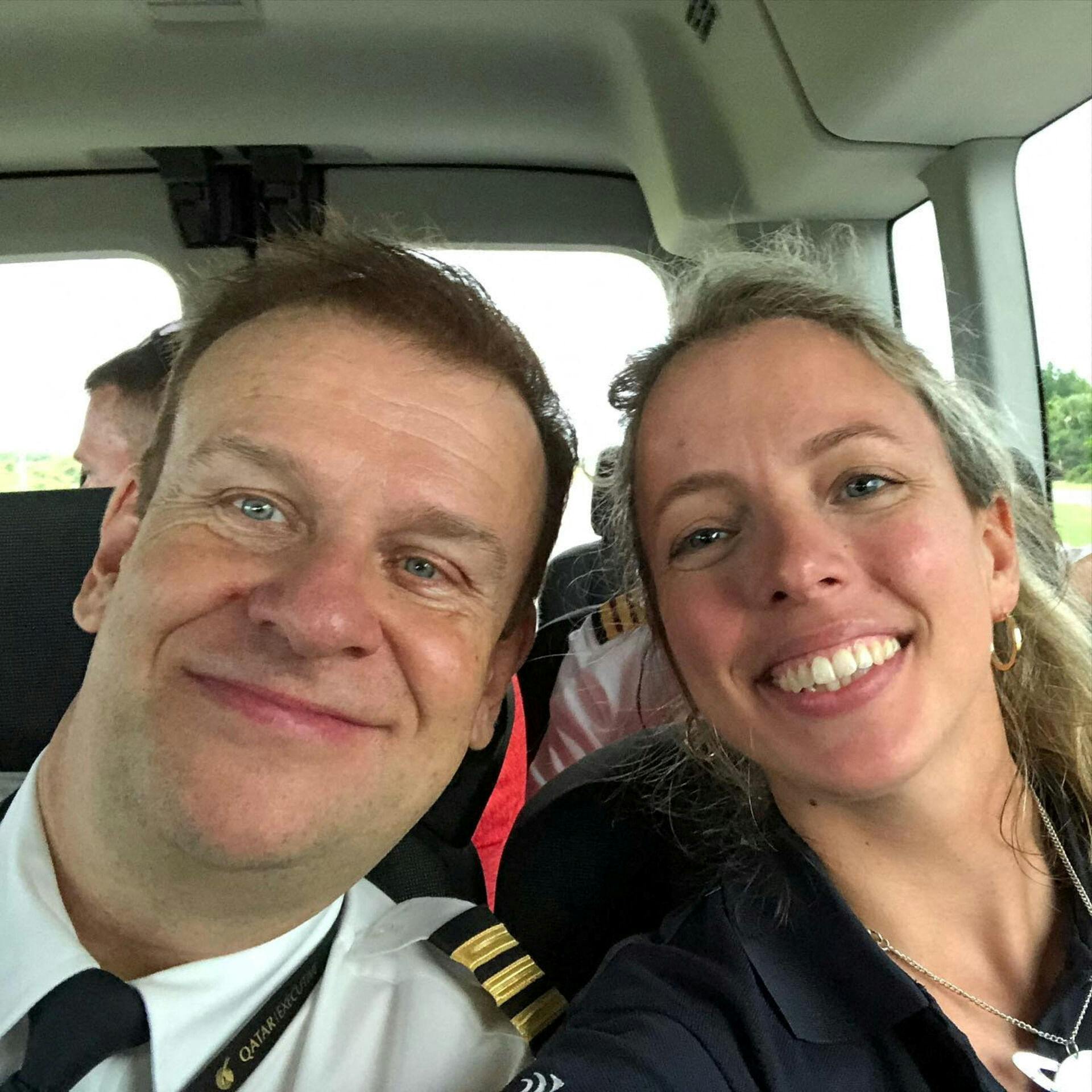 Den britiske milliardær Hamish Harding (t.v.) er blandt de fem, som er forsvundet med ubåden.