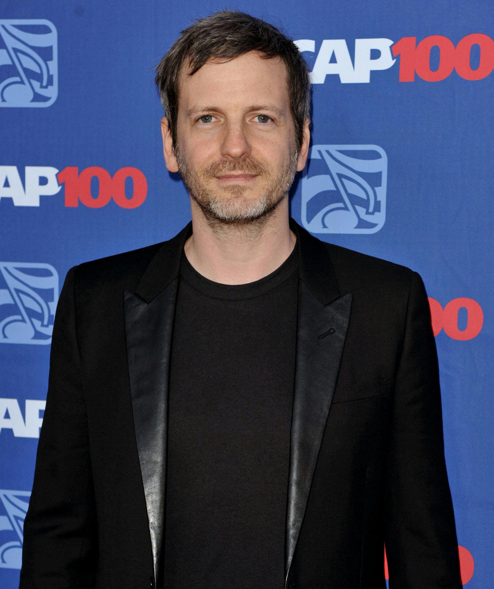 Dr. Luke er en meget succesfuld sangskriver og producer. Han står blandt andet bag megahits som "I Kissed A Girl" med Katy Perry, "Since U Been Gone" med Kelly Clarkson, "Hold It Against Me" med Britney Spears, "Wrecking Ball" med Miley Cyrus og "Rud