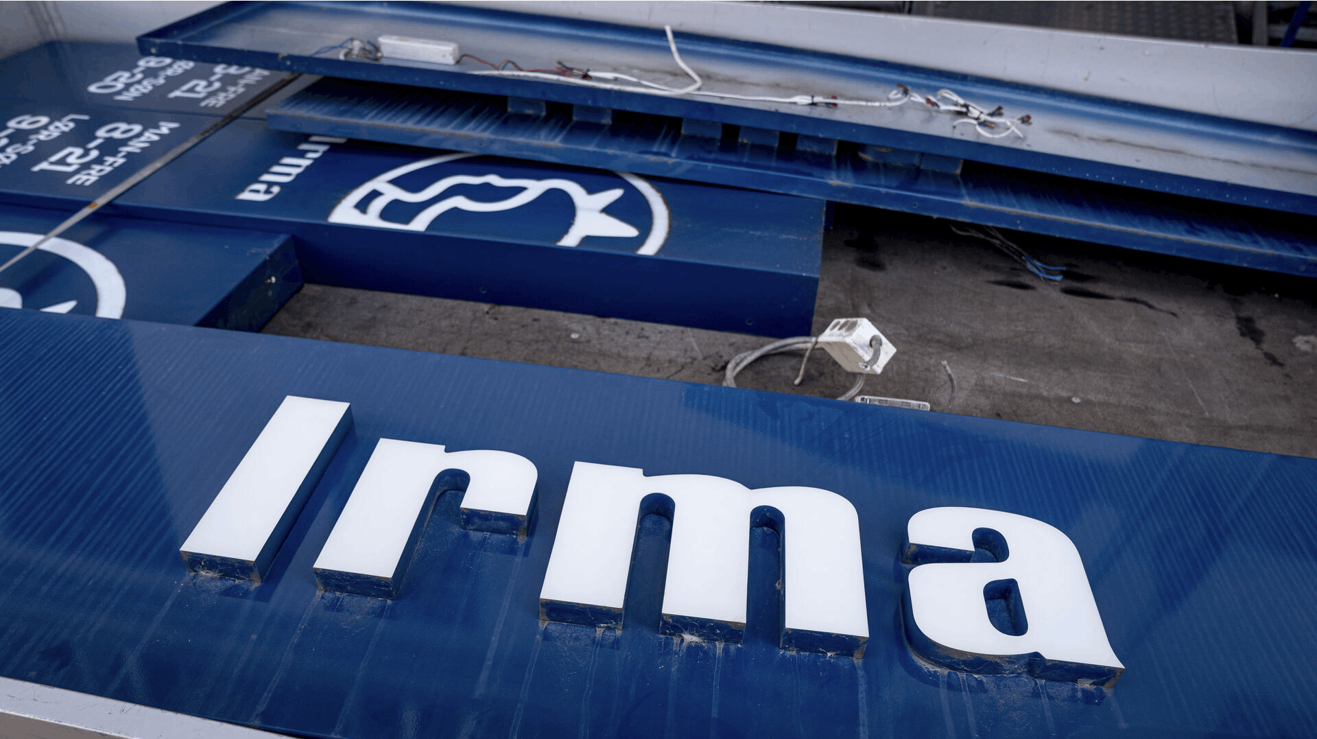 Coop har stævnet en kunstner for brud på ophavsretten af Irma-pigen.