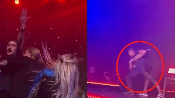 Her bliver Ava Max først slået, hvorefter sikkerhedsvagter får manden hevet ned fra scenen.