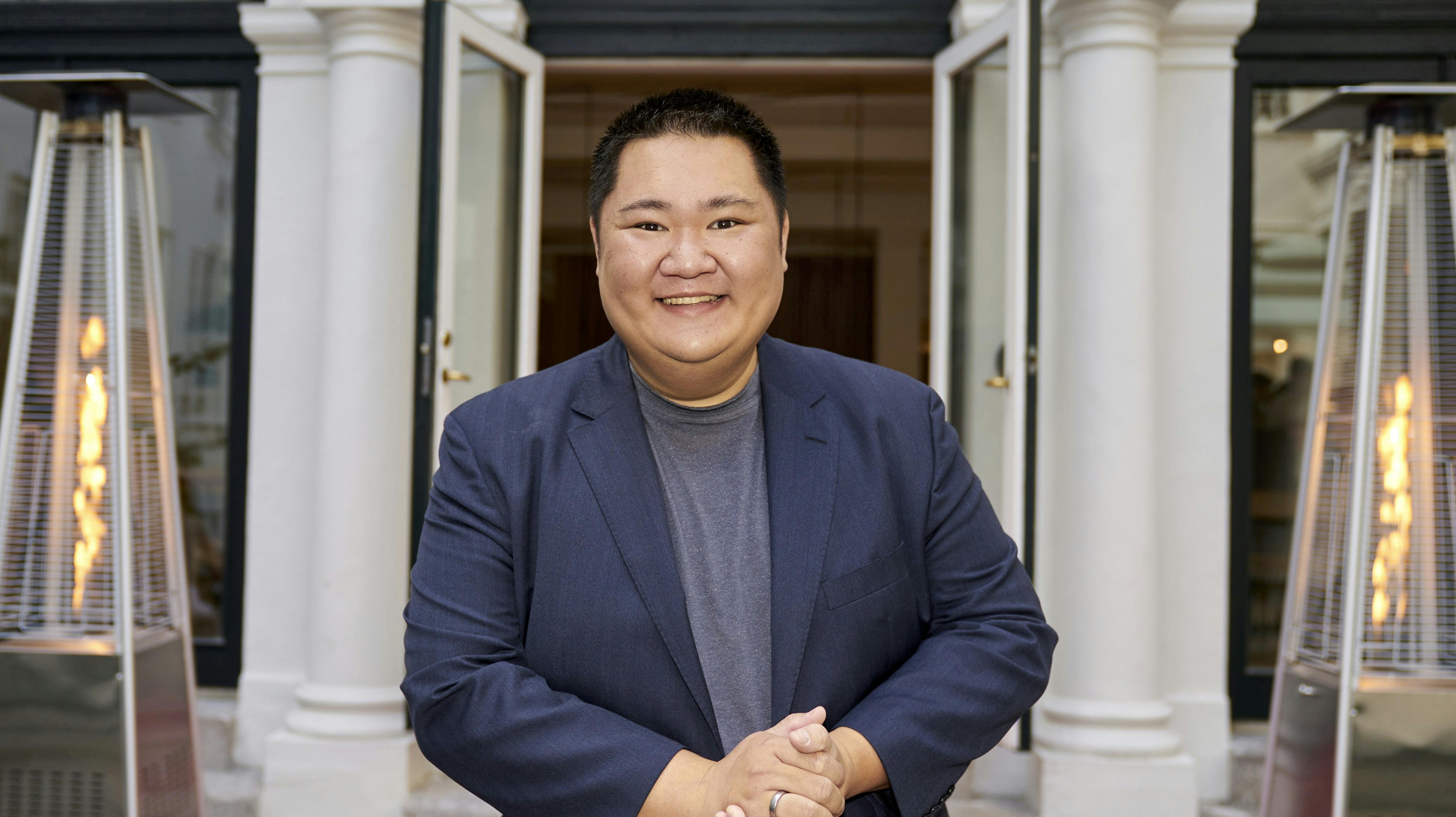 Den ellers altid storsmilende Micki Cheng fik sig forleden en gevaldig forskrækkelse, da han troede, han "bare" kunne sove sin dårligdom væk. 