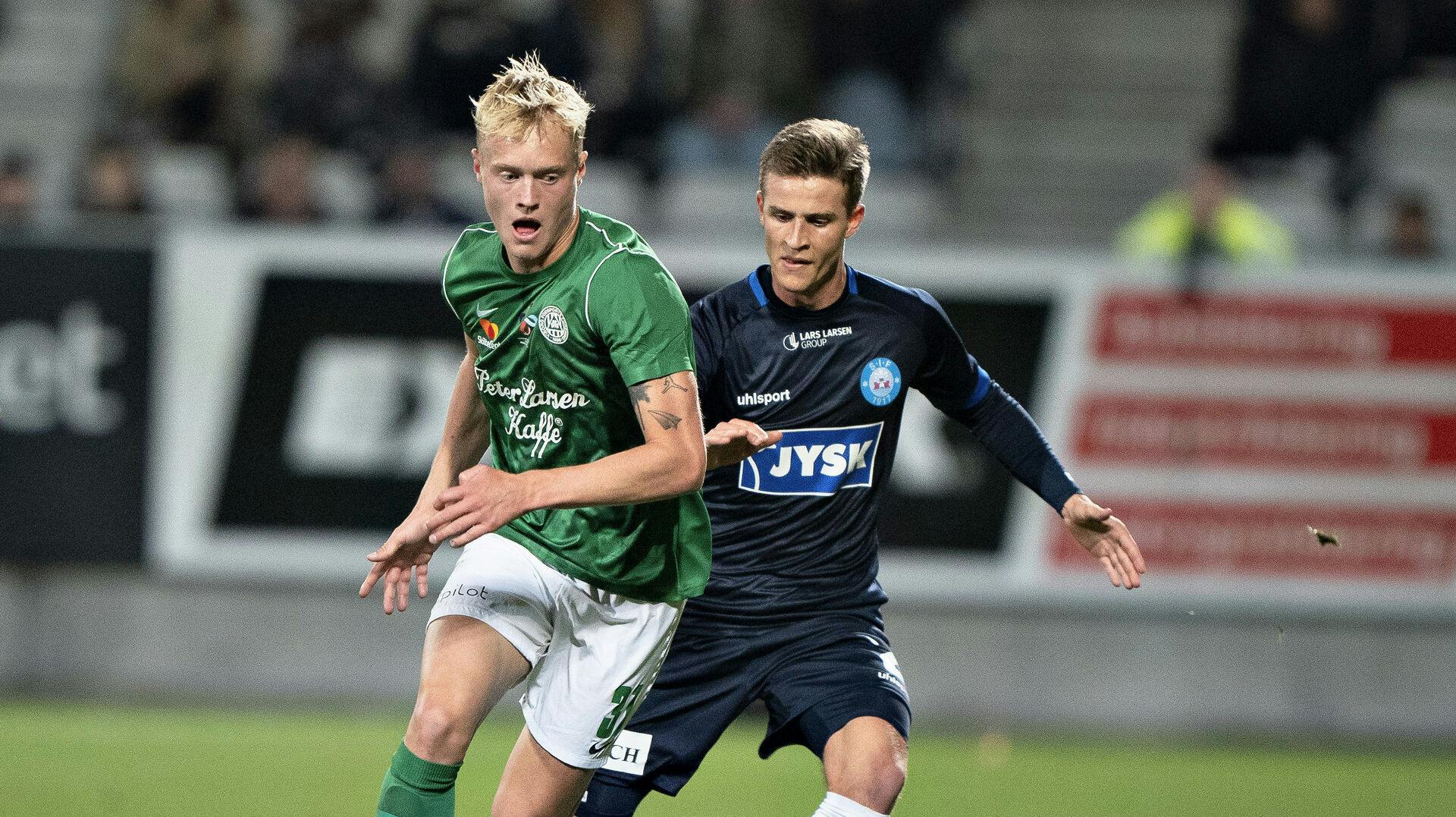 Tobias Bech (tv) var ikke i tvivl, da han hørte om interessen.
