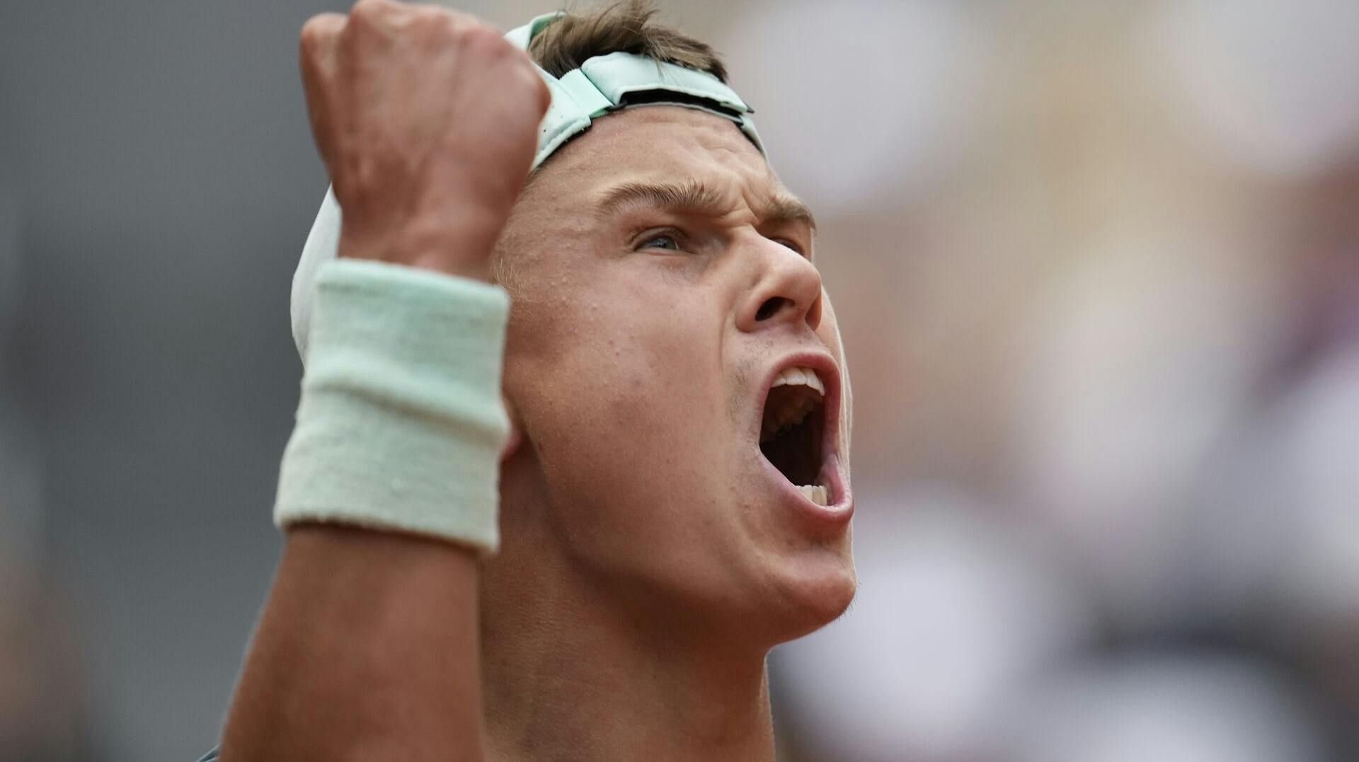 Holger Rune er i semifinalen efter hård kamp. 