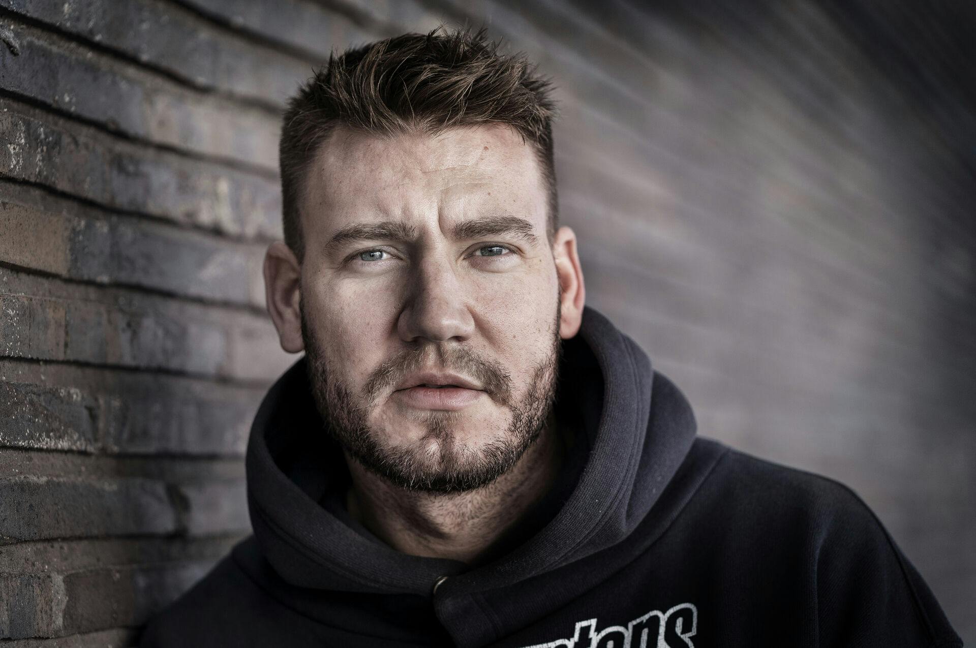 Nicklas Bendtner er klar med mere tv. 