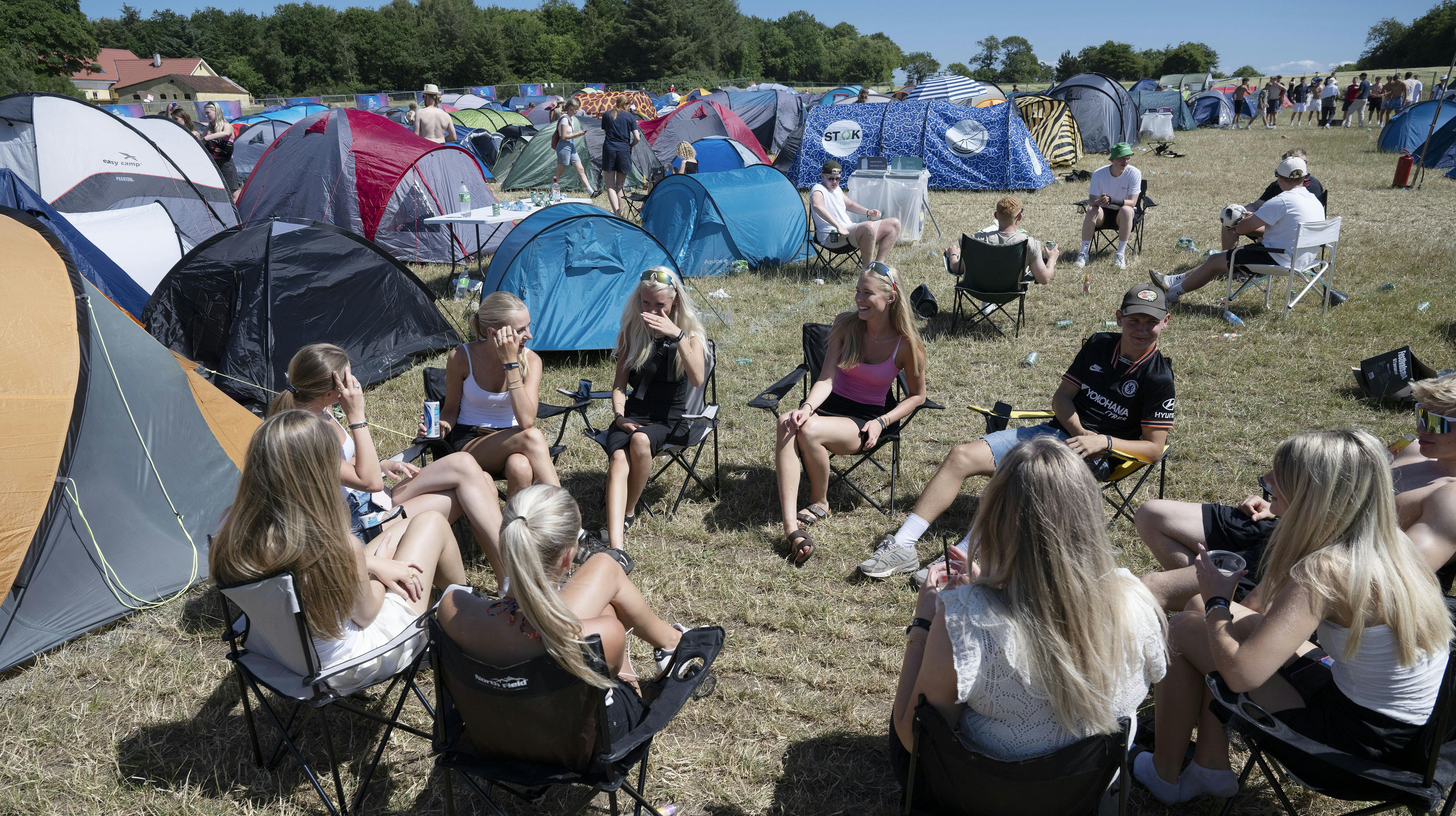 Stemningen og solen står højt til årets Nibe Festival. 