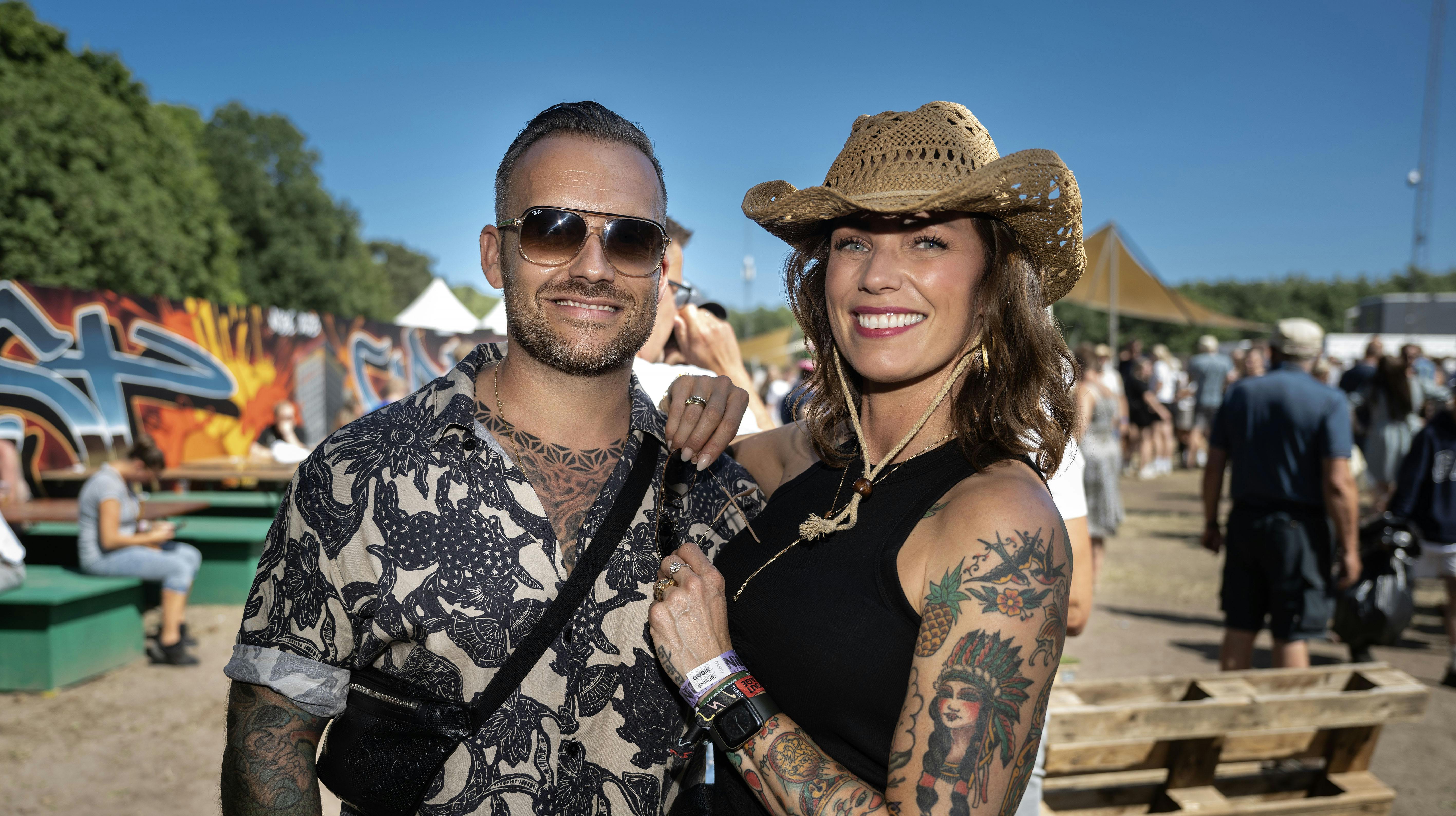 Lisbeth Østergaard og Ralf Christensen nyder festivallivet i det nordjyske. 