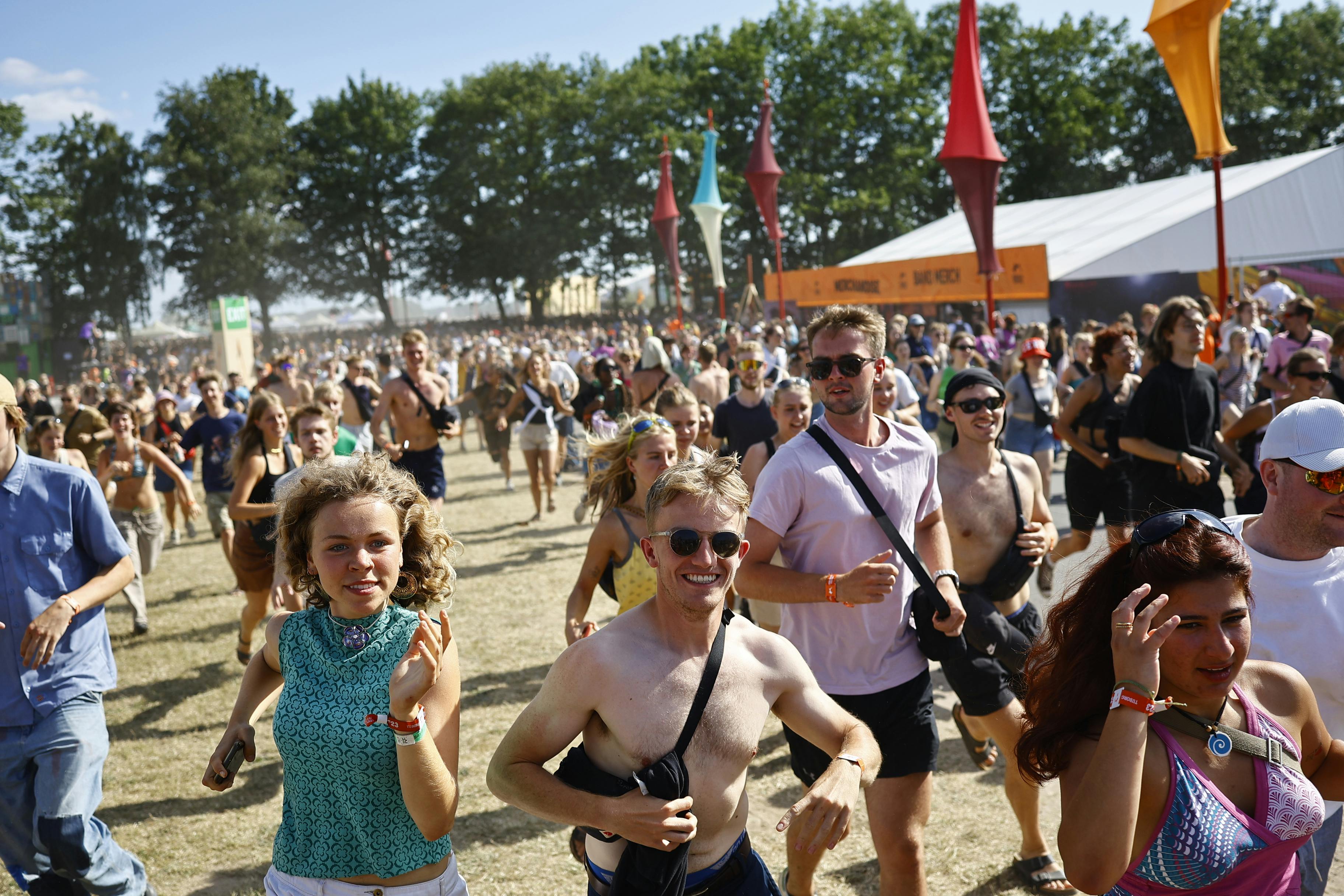 Det er ikke de billige øl, der skal løbes efter på Roskilde Festival.