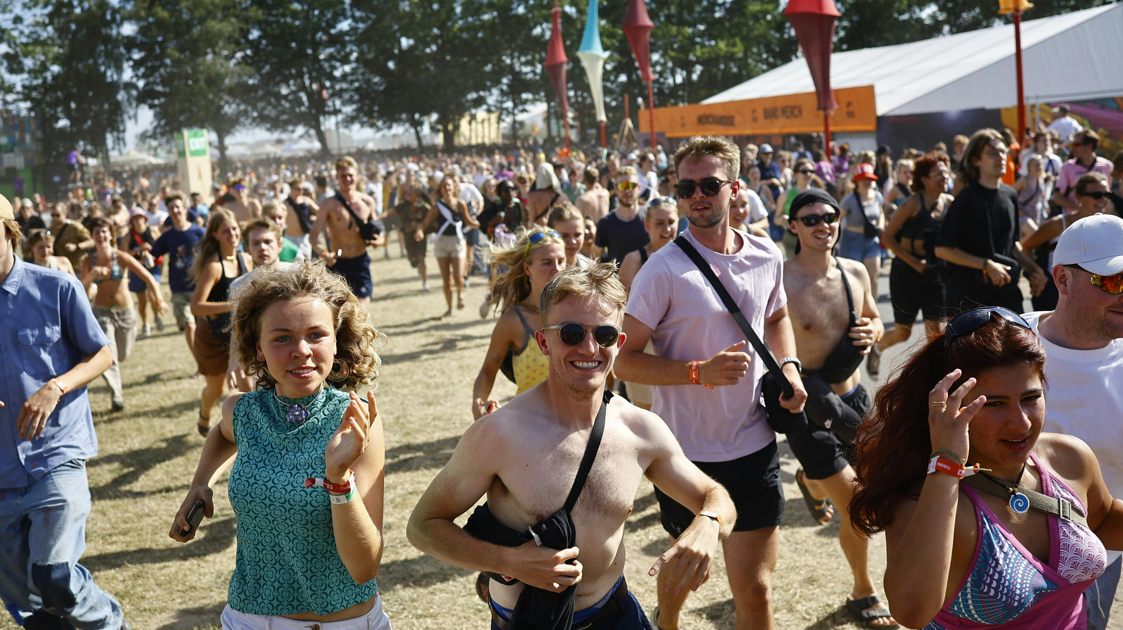 Det er ikke de billige øl, der skal løbes efter på Roskilde Festival.