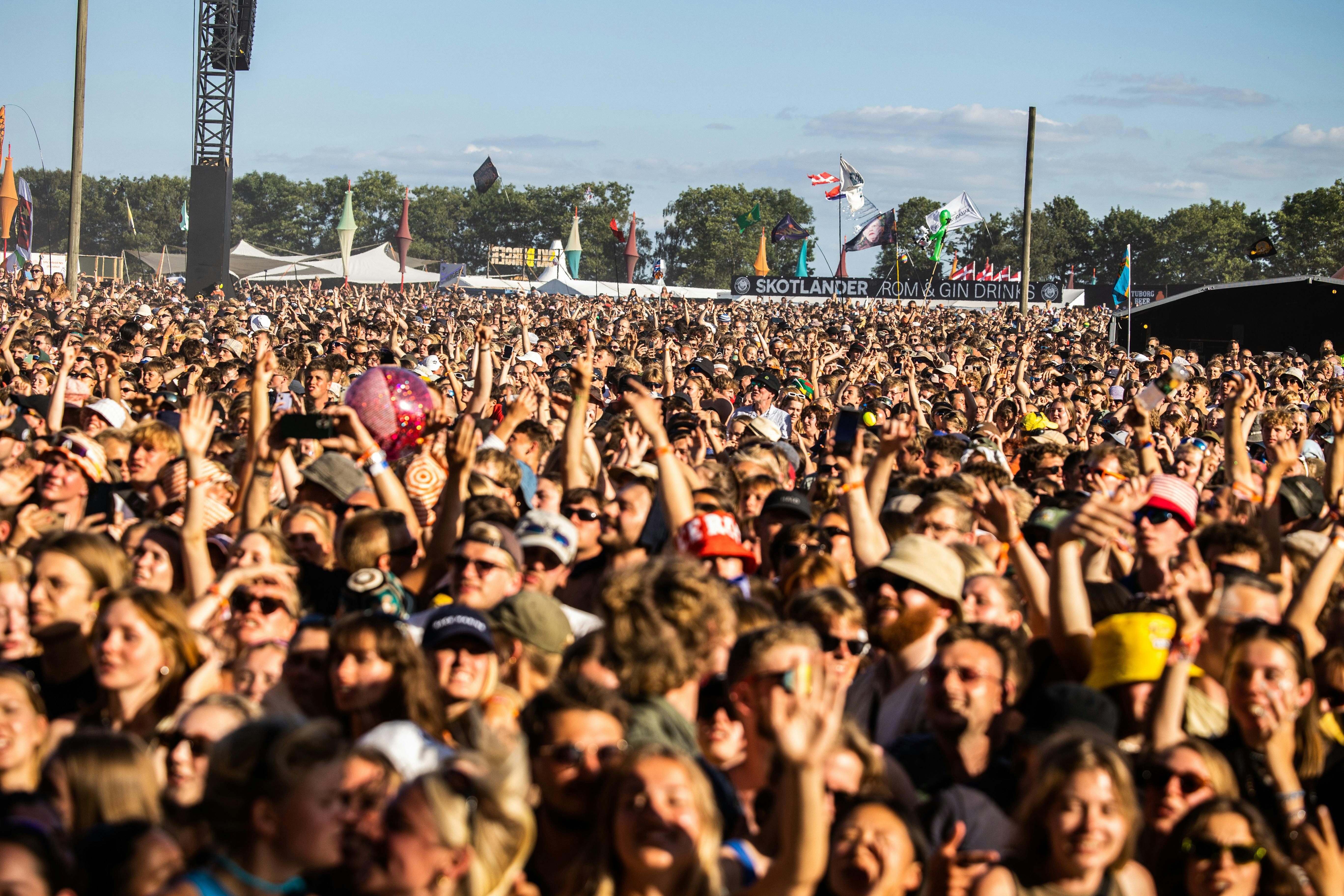 To koncerter er blevet aflyst på Roskilde Festival, inden de gik i gang på grund af dødsfald og personlige omstændigheder.&nbsp;
