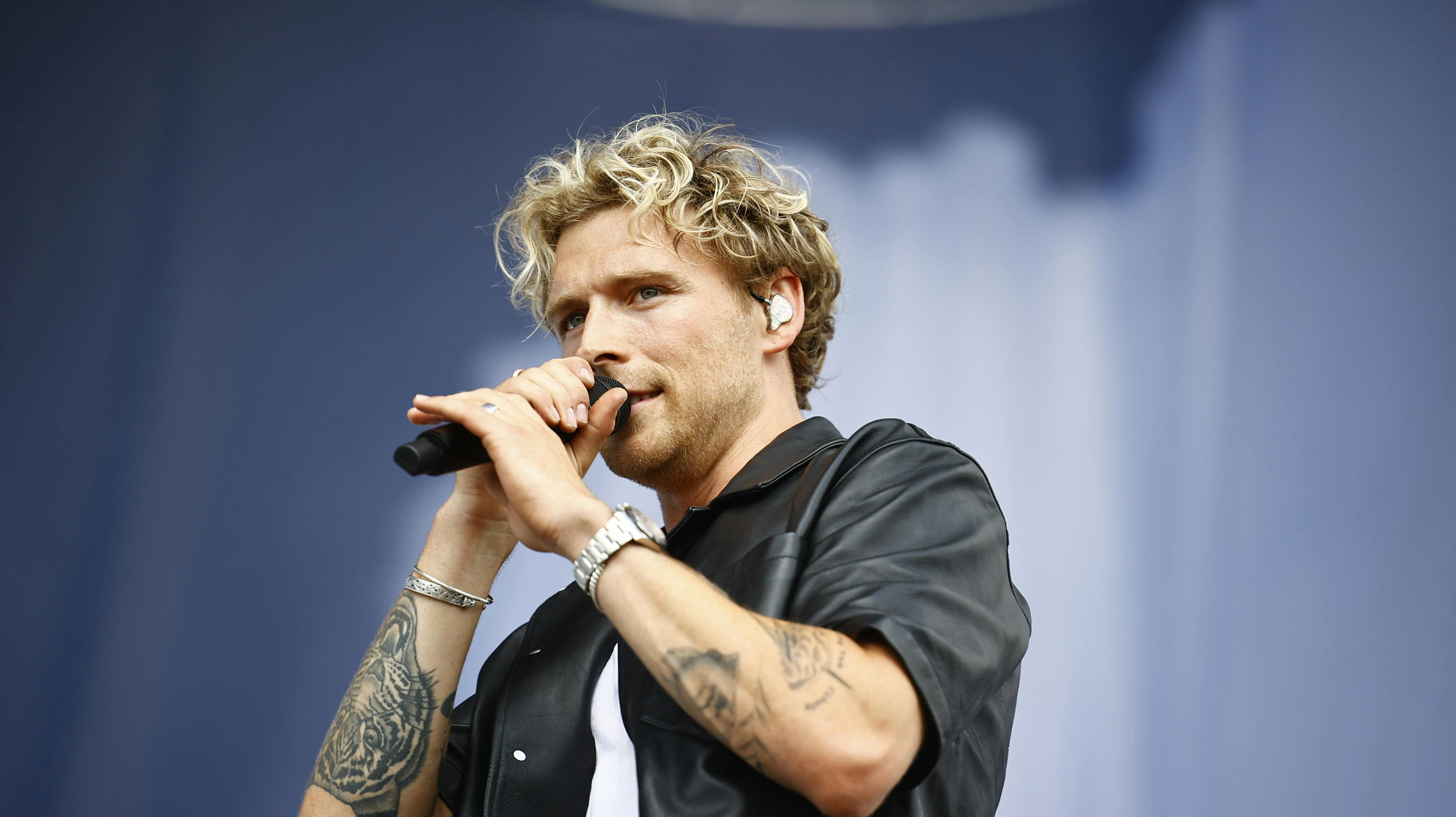 Selvom Christopher har en travl festivalsommer lige i øjeblikket, så er der blevet plads til både en tur i øveren med JammJam og forbi Orange Scene senere på fredagen 